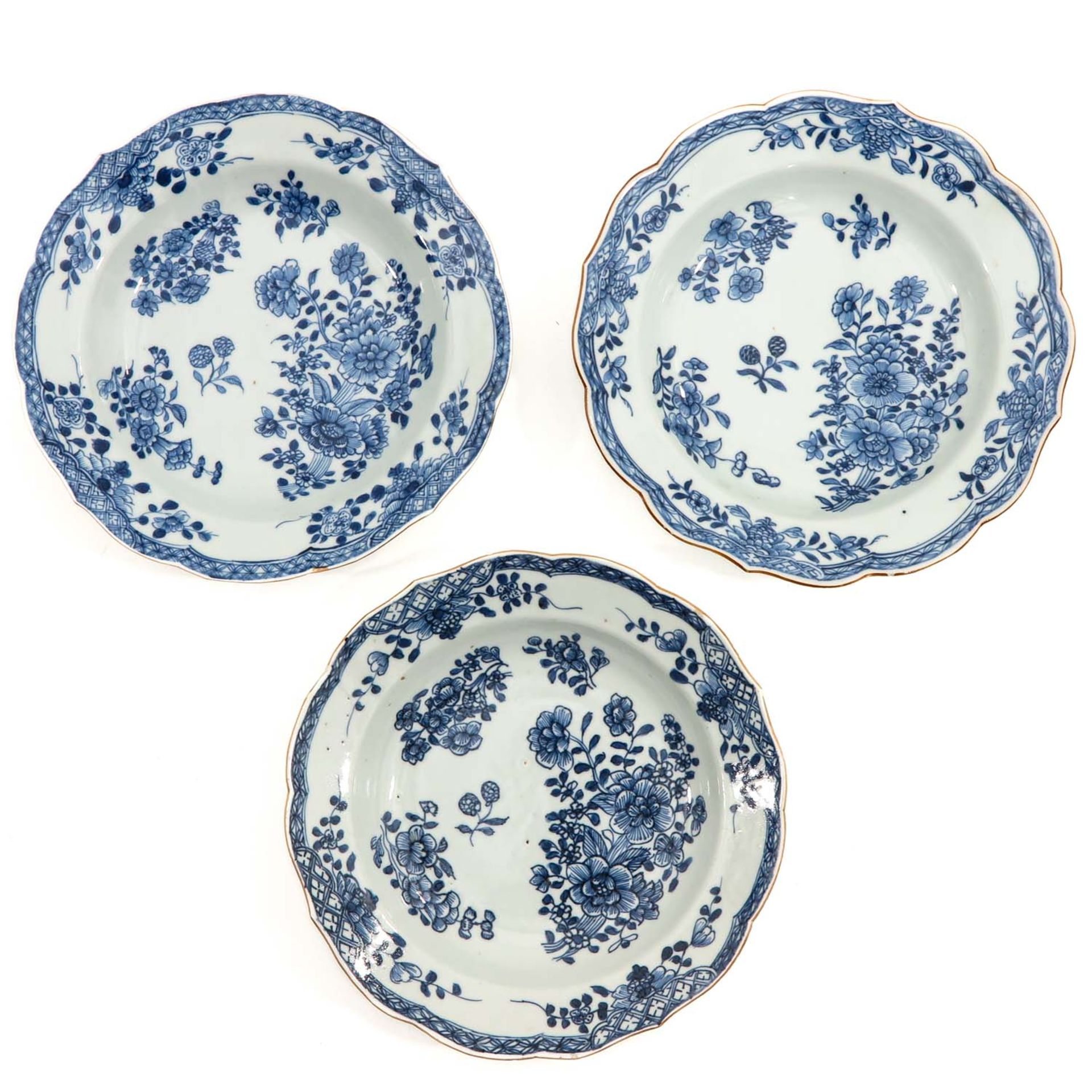 A Series of 9 Blue and White Plates - Bild 3 aus 10