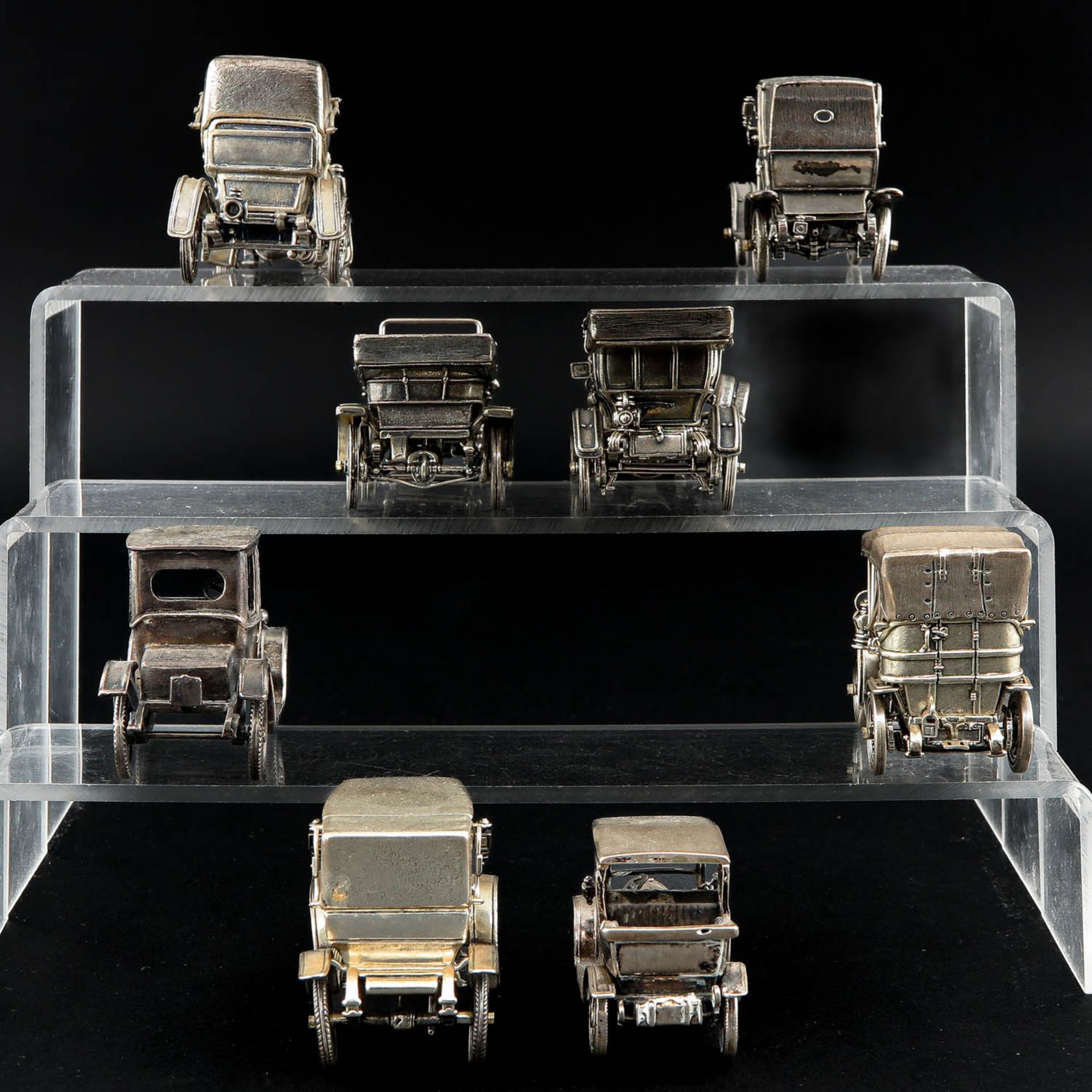 A Collection of 8 Miniature Cars - Bild 2 aus 8