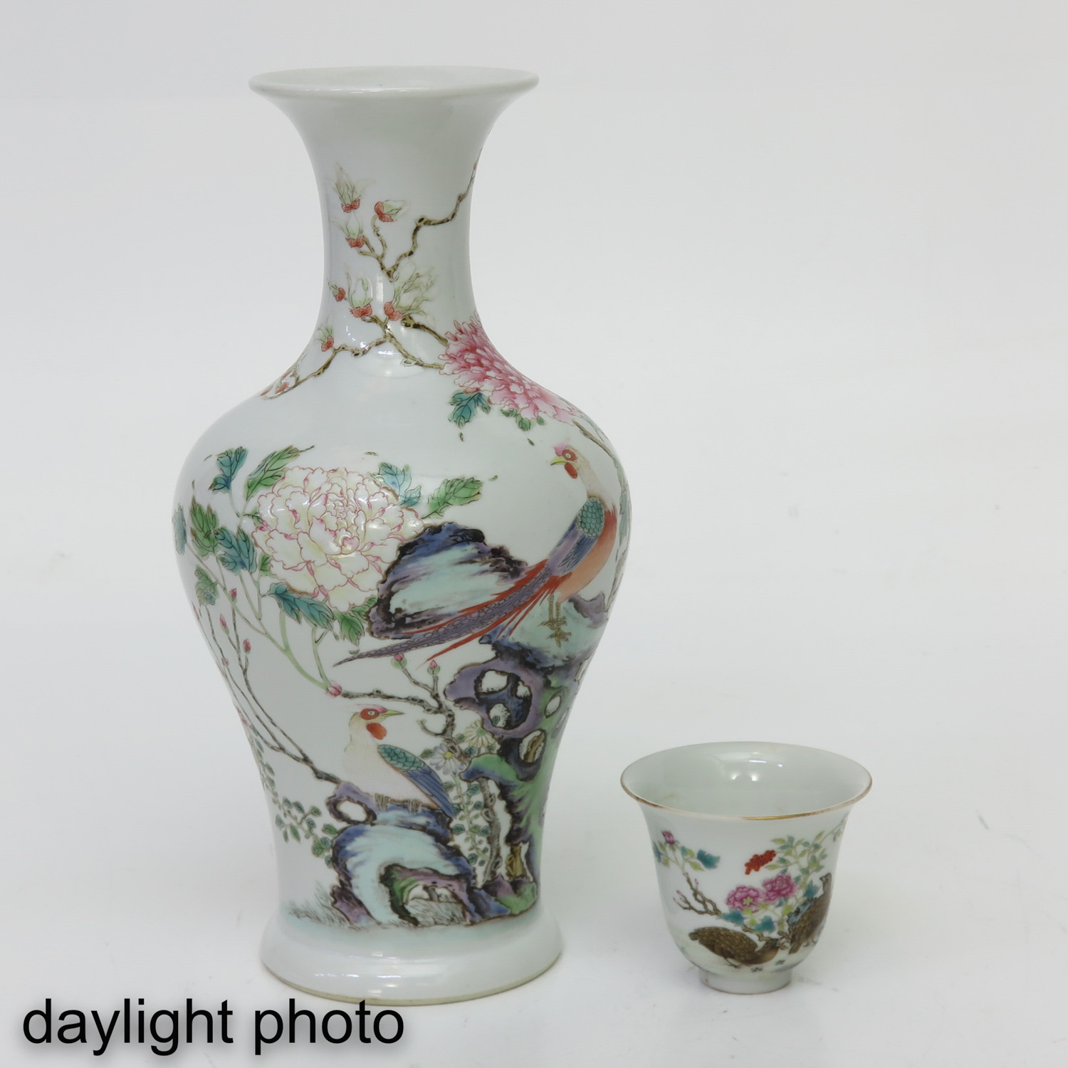 A Collection of Famille Rose Porcelain - Image 13 of 20