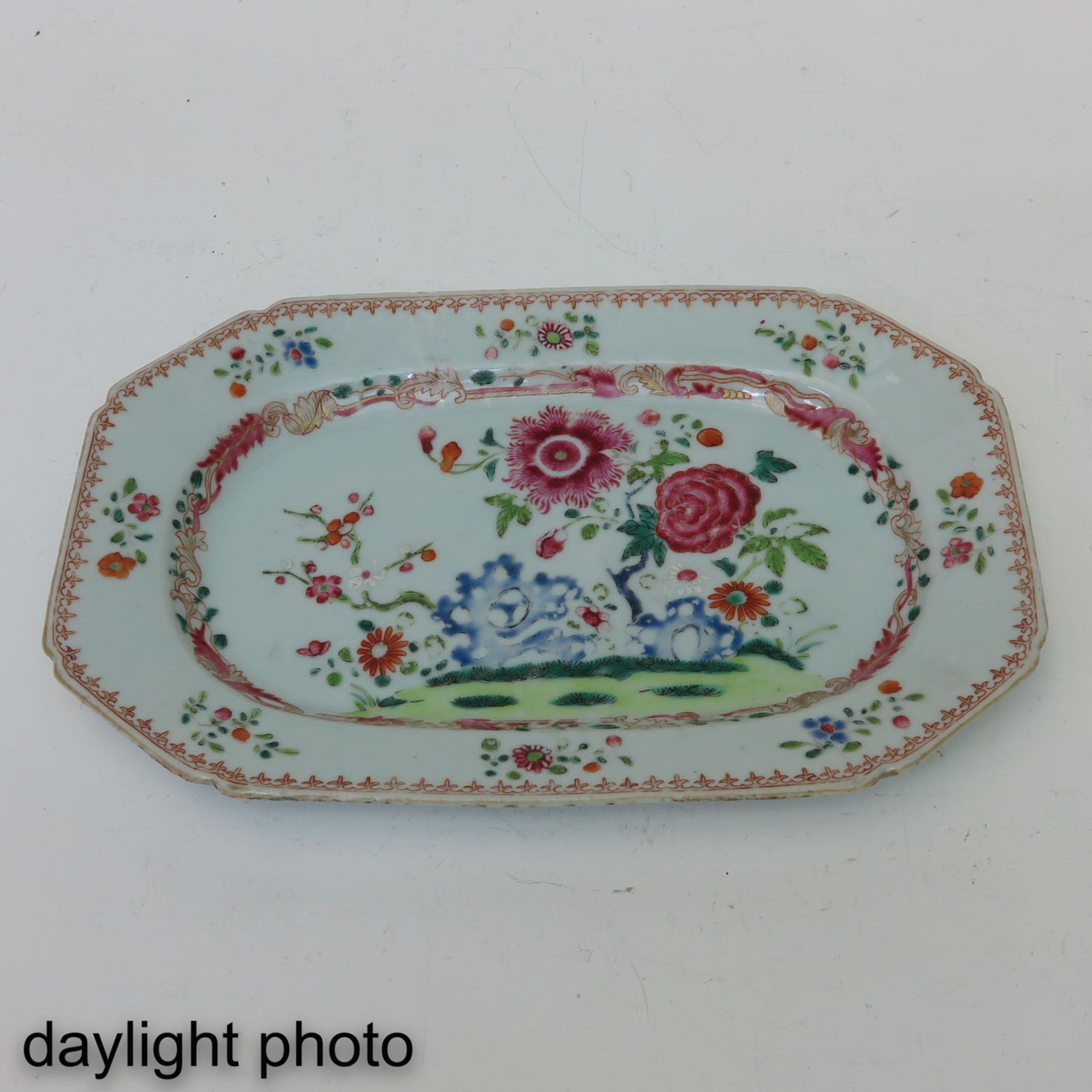 A Pair of Famille Rose Serving Trays - Image 7 of 9