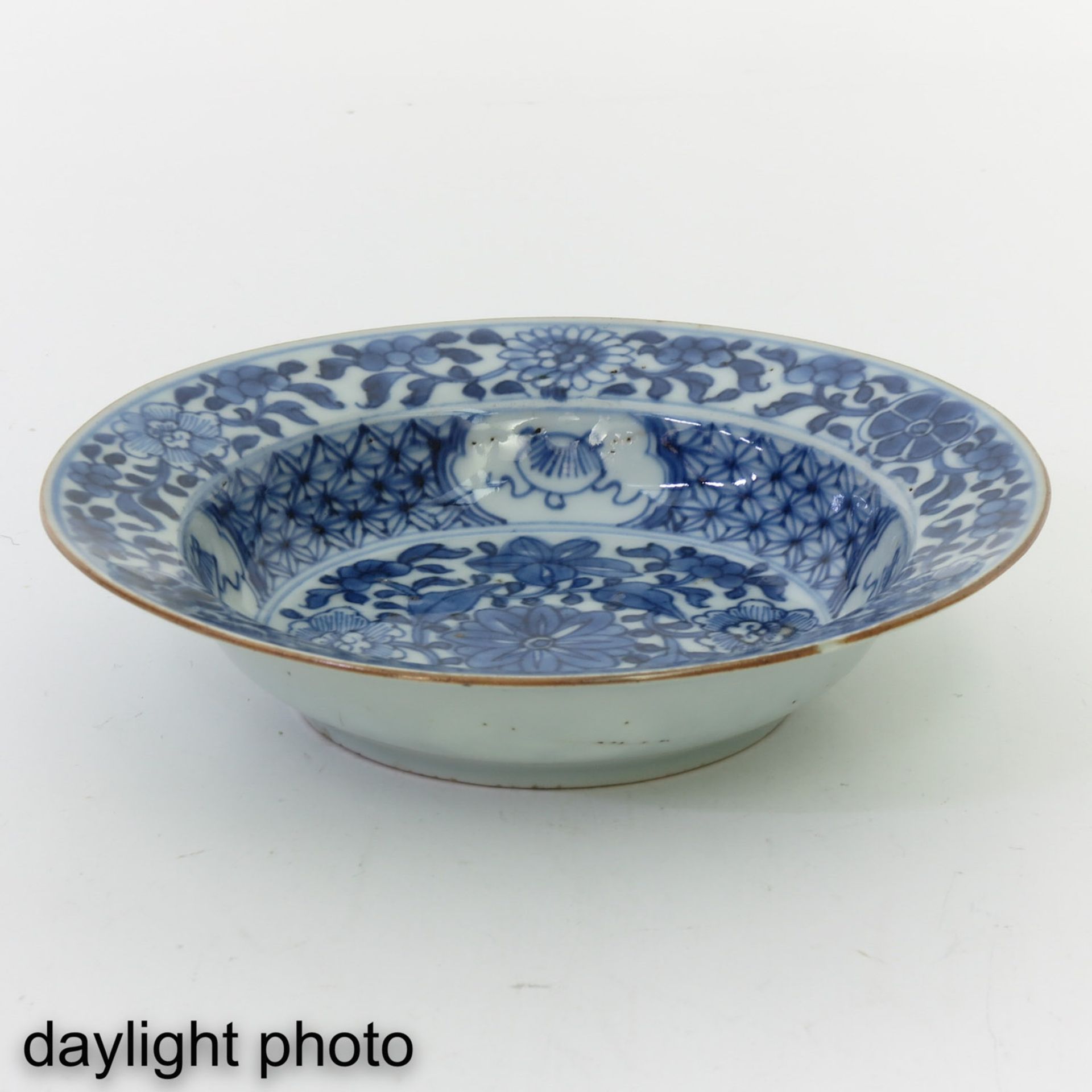 A Series of 6 Blue and White Plates - Bild 9 aus 10