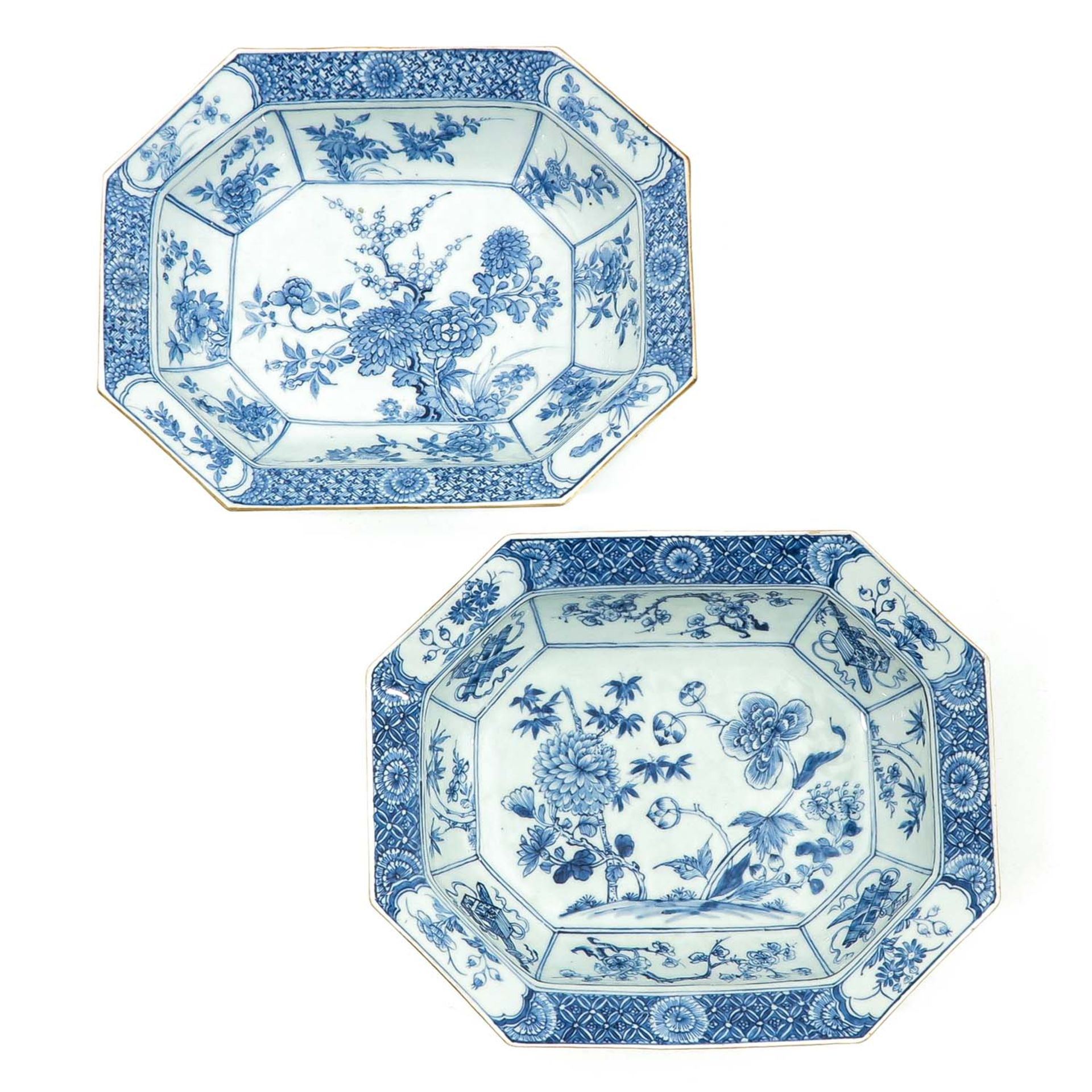 A Pair of Blue and White Serving Bowls - Bild 5 aus 9