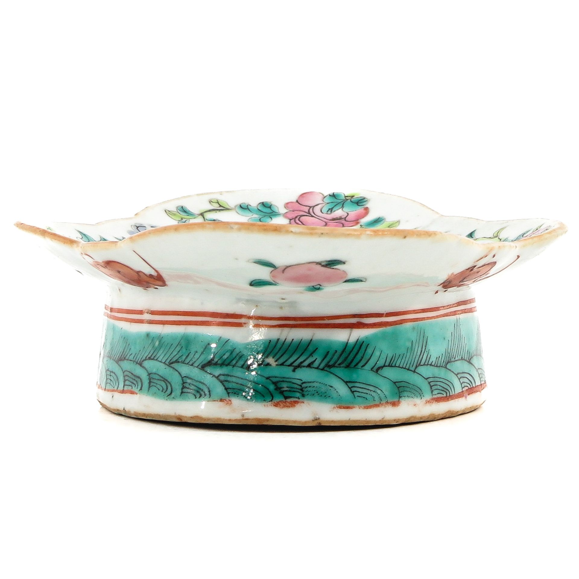 A Wu Shuang Pu Famille Rose Altar Dish - Image 4 of 9