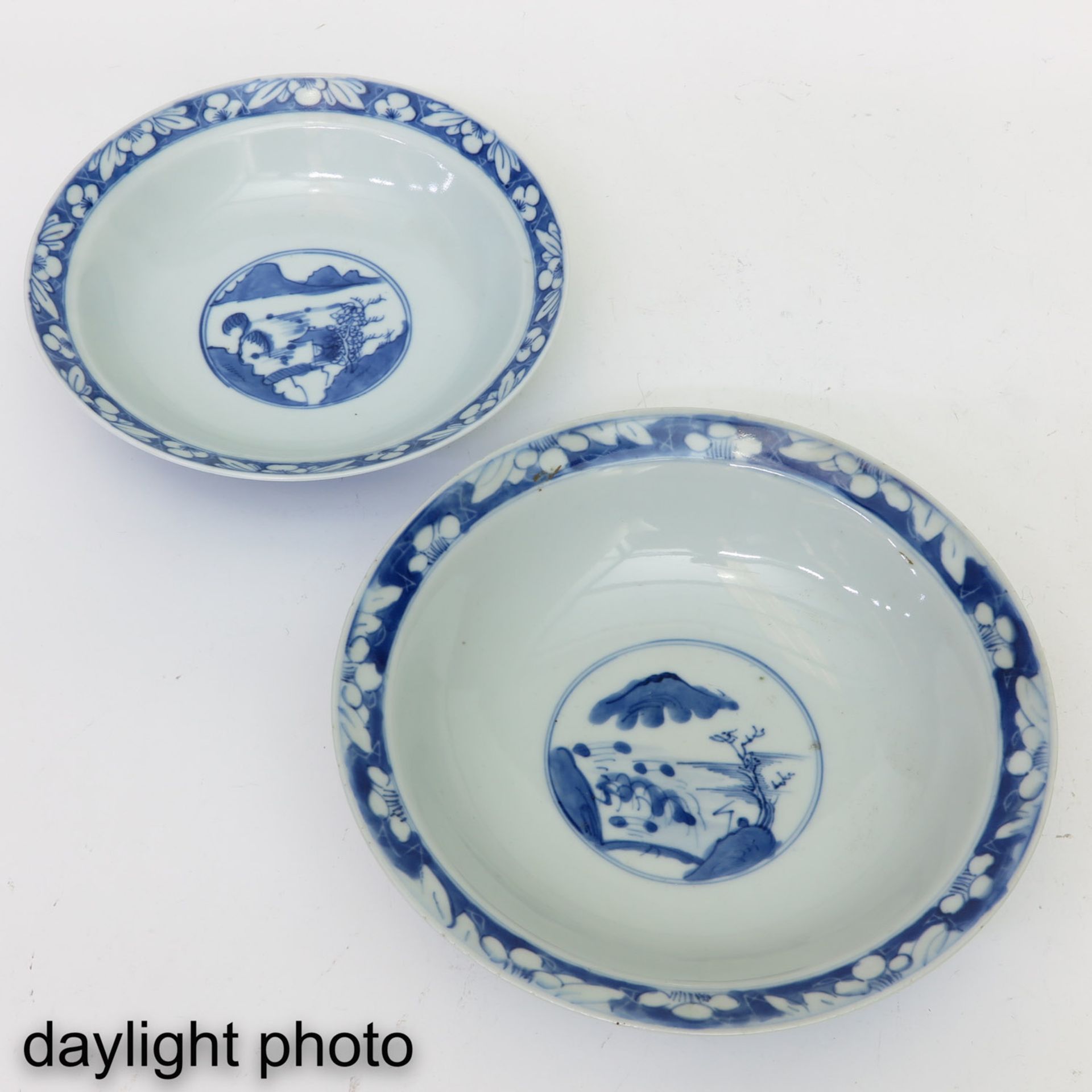 A Series of 4 Blue and White Bowls - Image 7 of 10