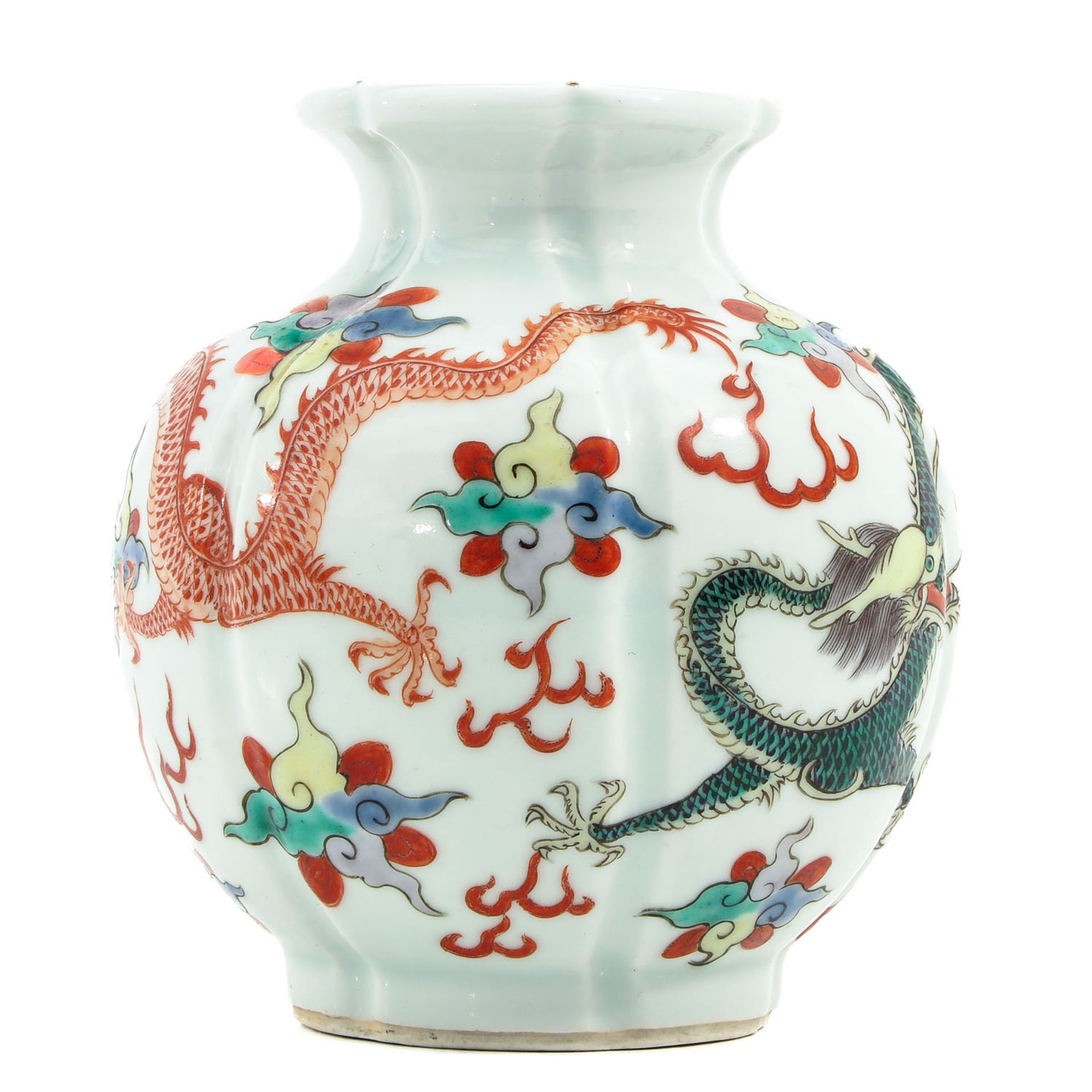 A Small Famille Verte Vase - Image 2 of 10