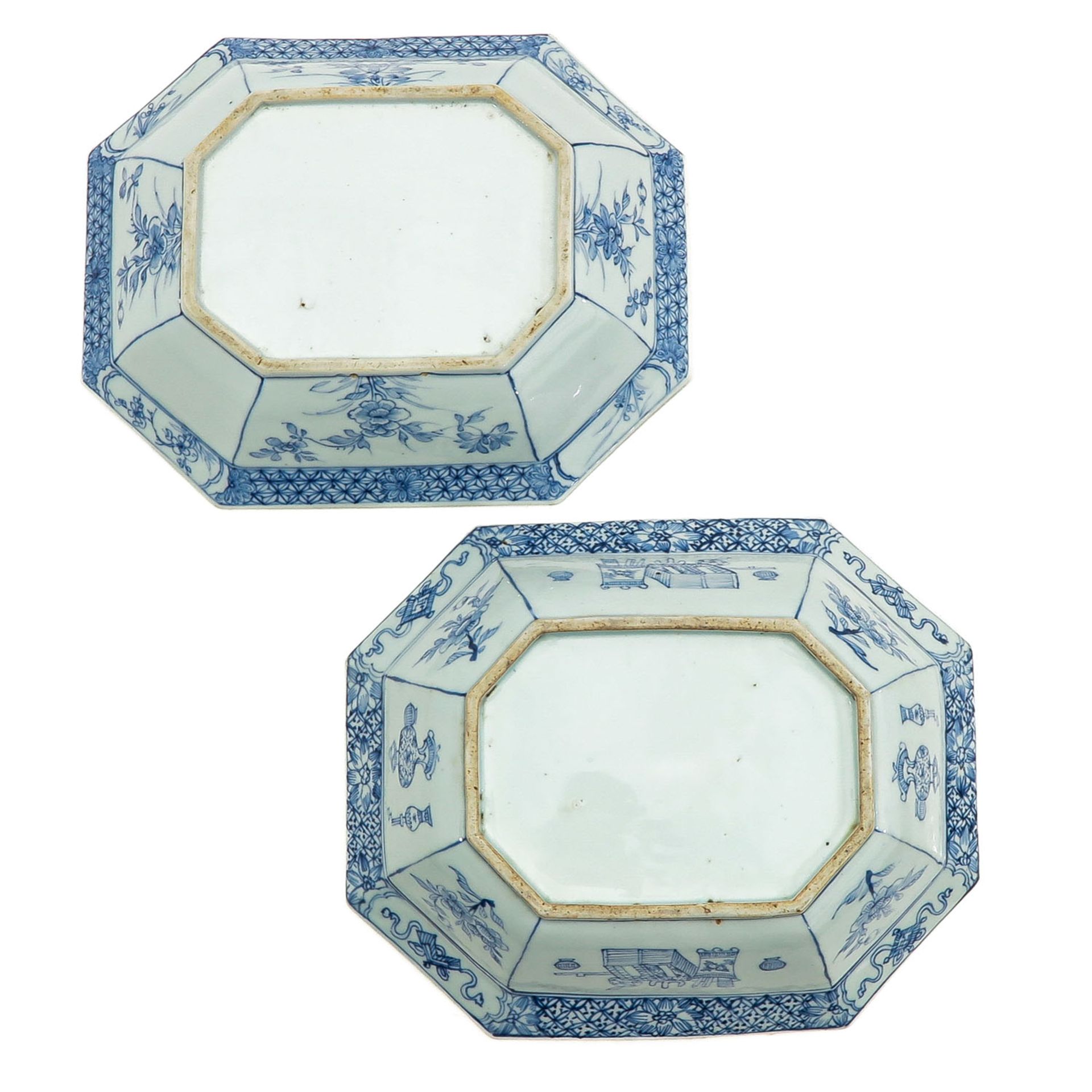 A Pair of Blue and White Serving Bowls - Bild 6 aus 9