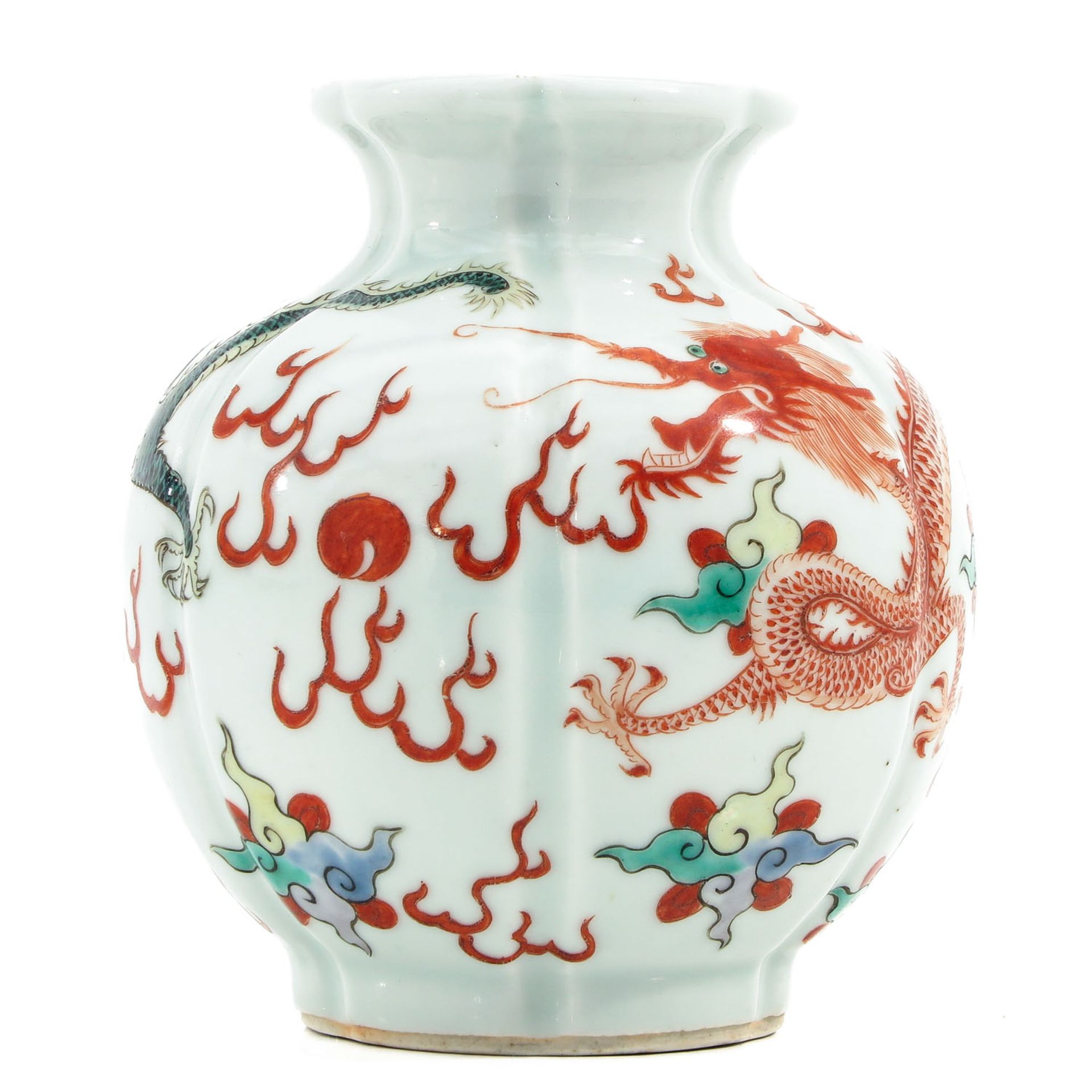 A Small Famille Verte Vase - Image 4 of 10
