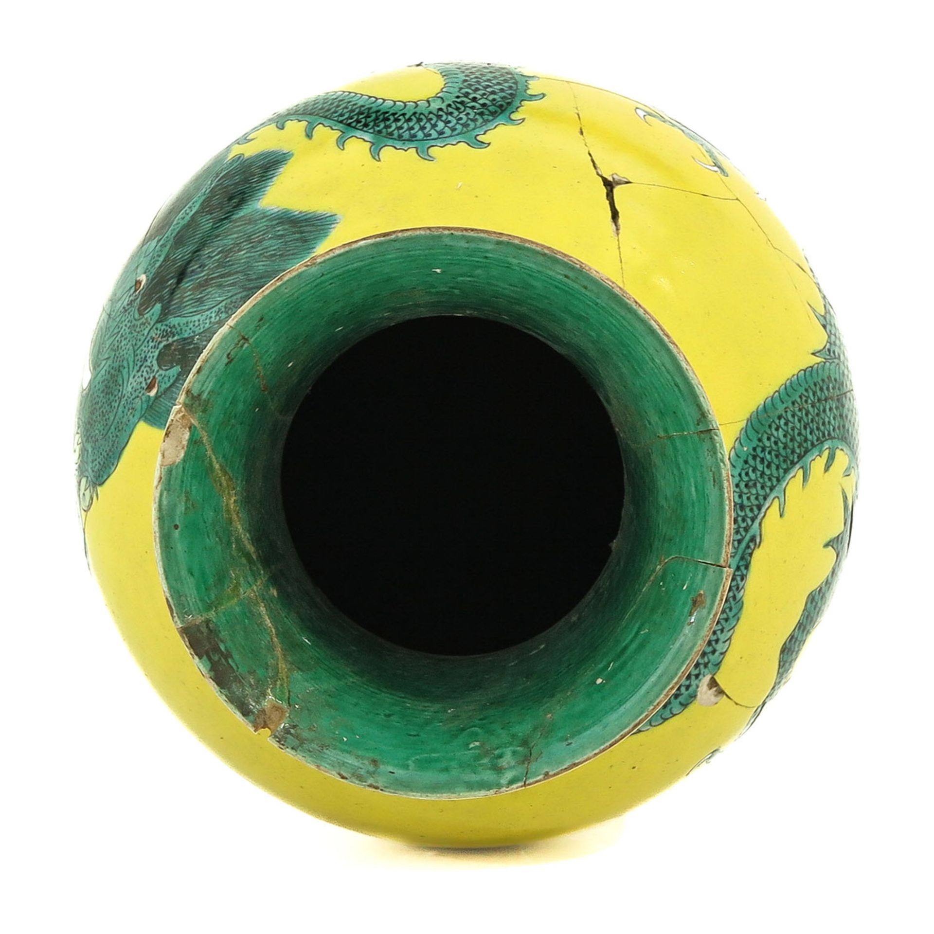 A Yellow and Green Dragon Vase - Image 6 of 10