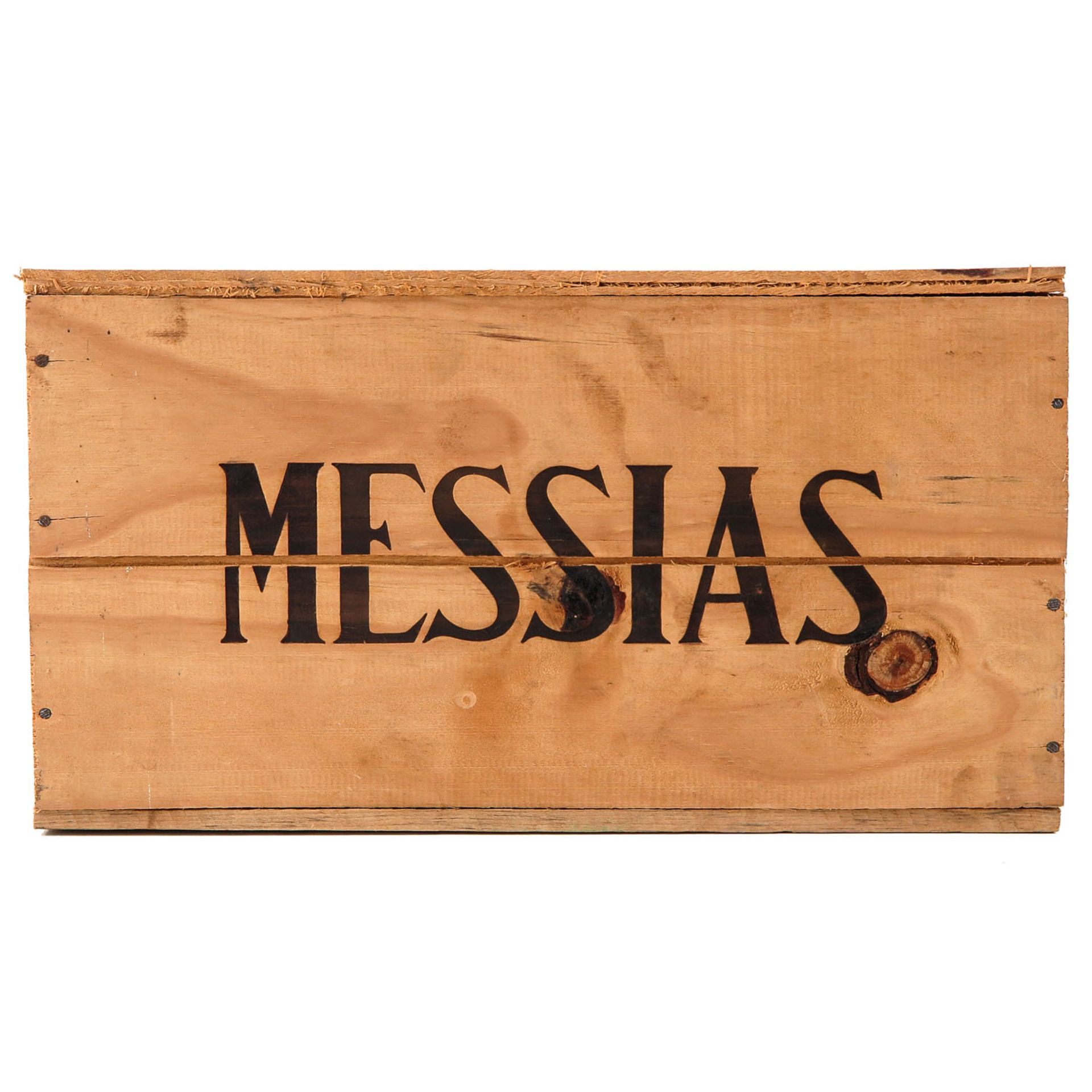 A Crate with 12 Bottles of Vinhos Messias Port - Bild 3 aus 5
