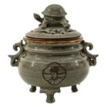 A Green Glaze Tripod Censer with Cover