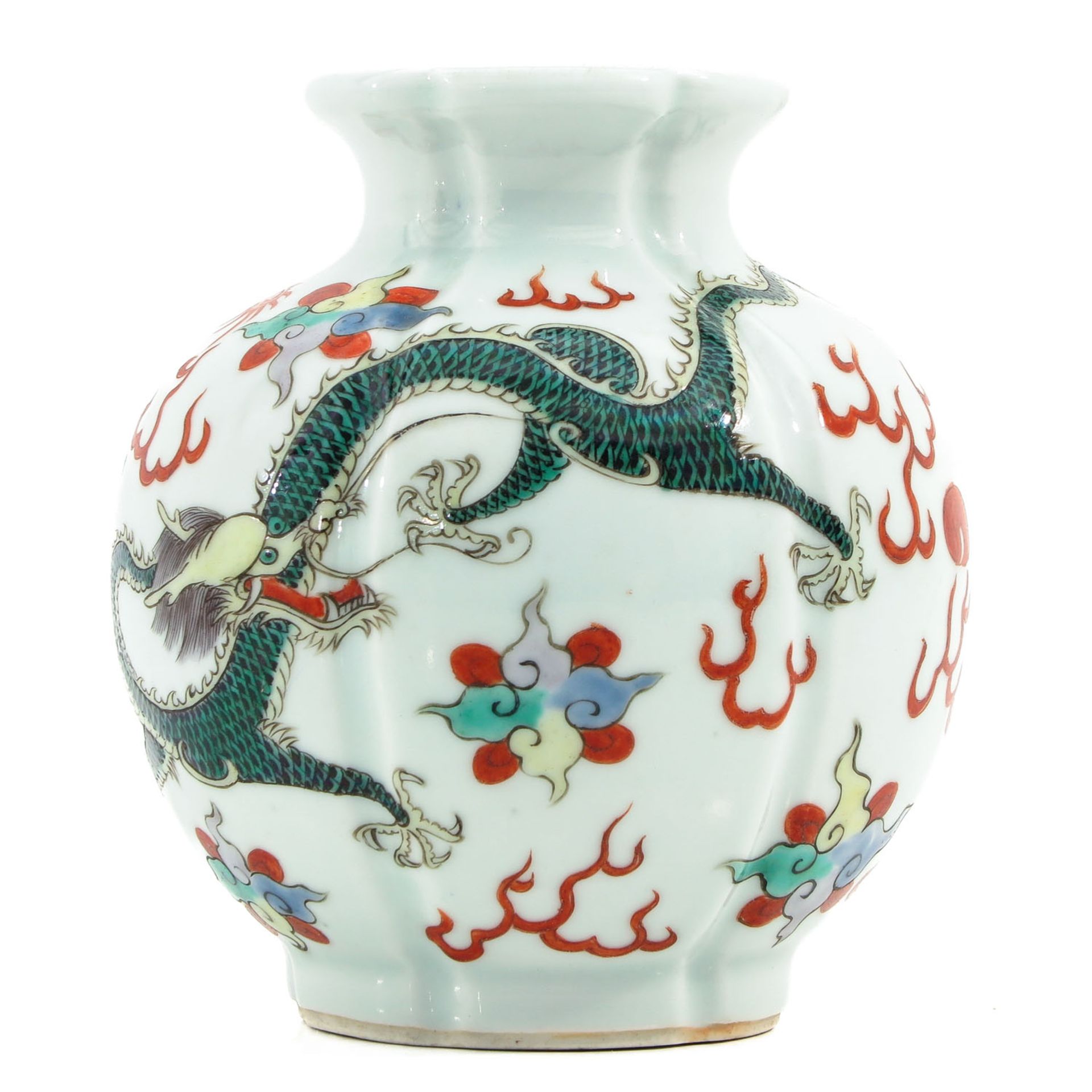 A Small Famille Verte Vase - Image 3 of 10