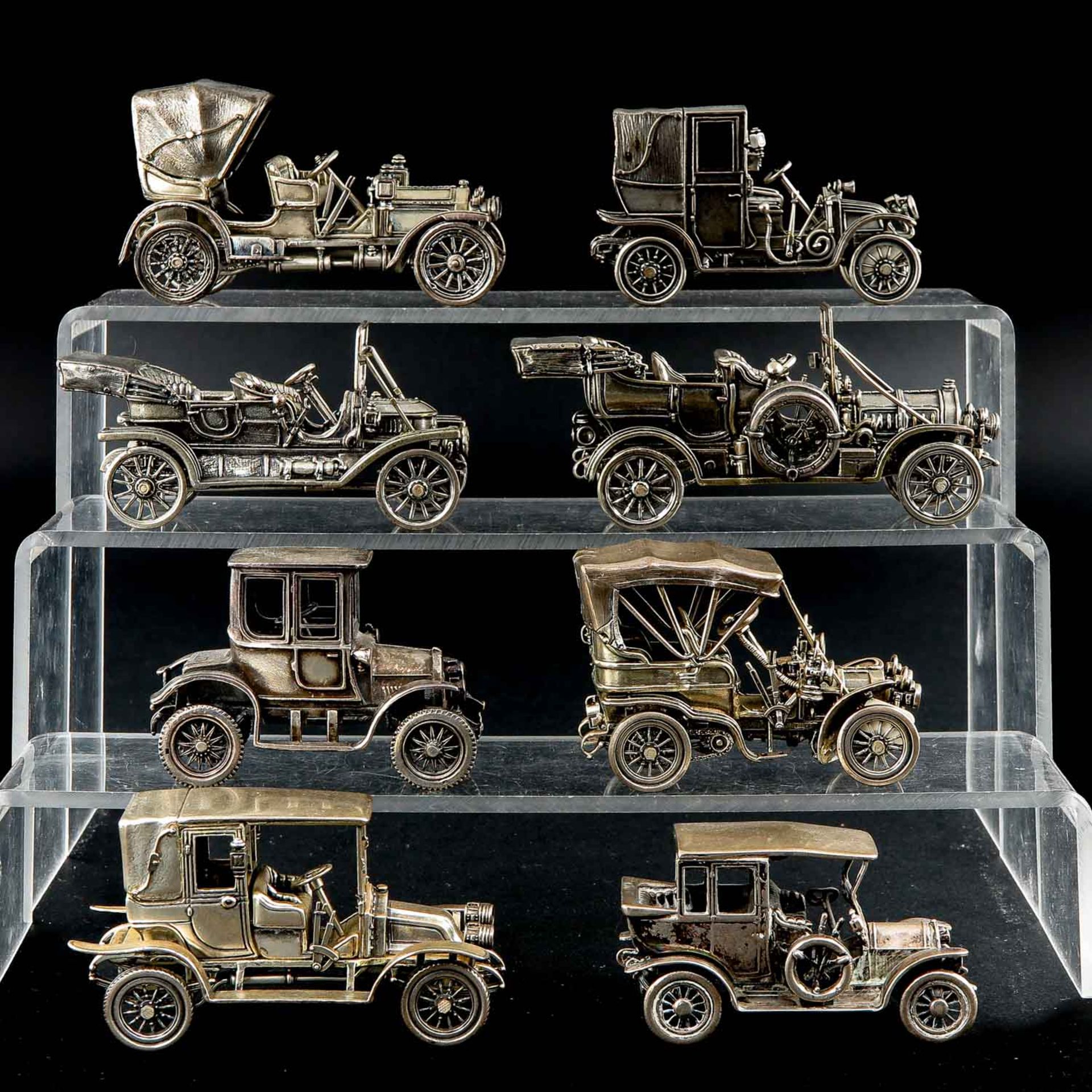A Collection of 8 Miniature Cars - Bild 3 aus 8