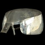 A Dutch Silver Head Piece or Oorijzer