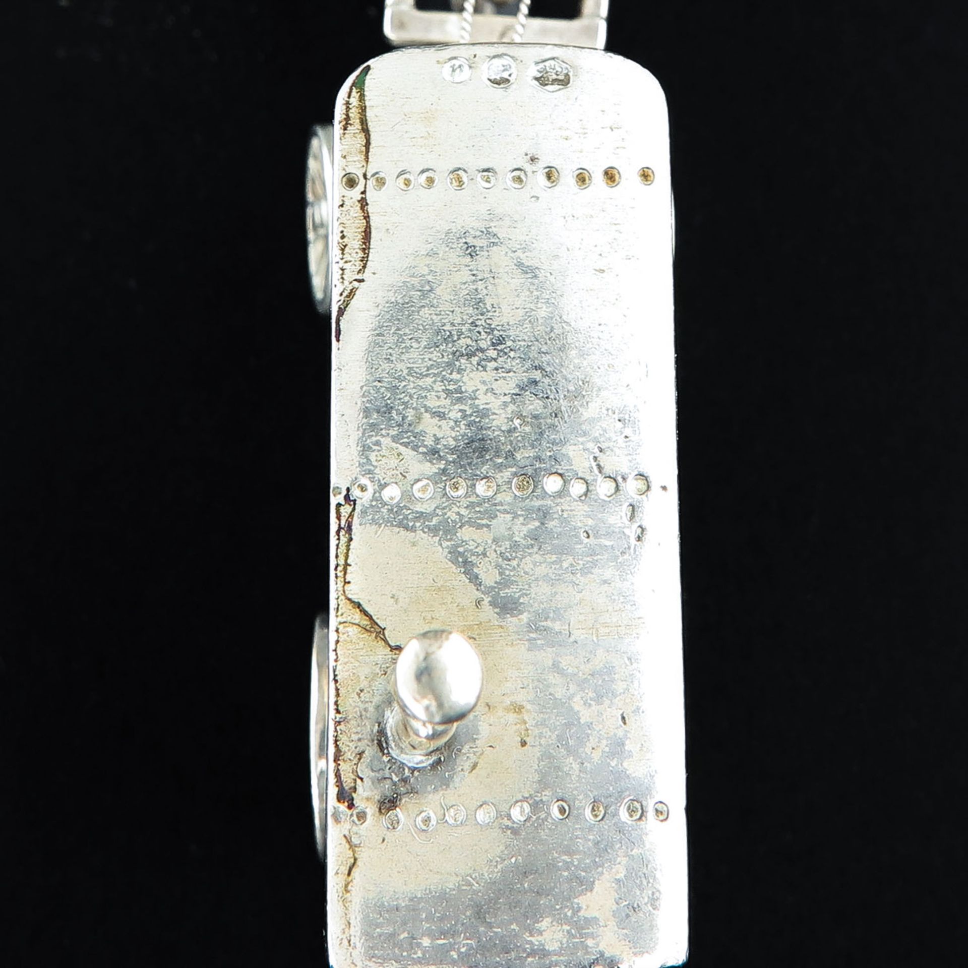 A Collection of 16 Silver Miniatures - Image 8 of 10