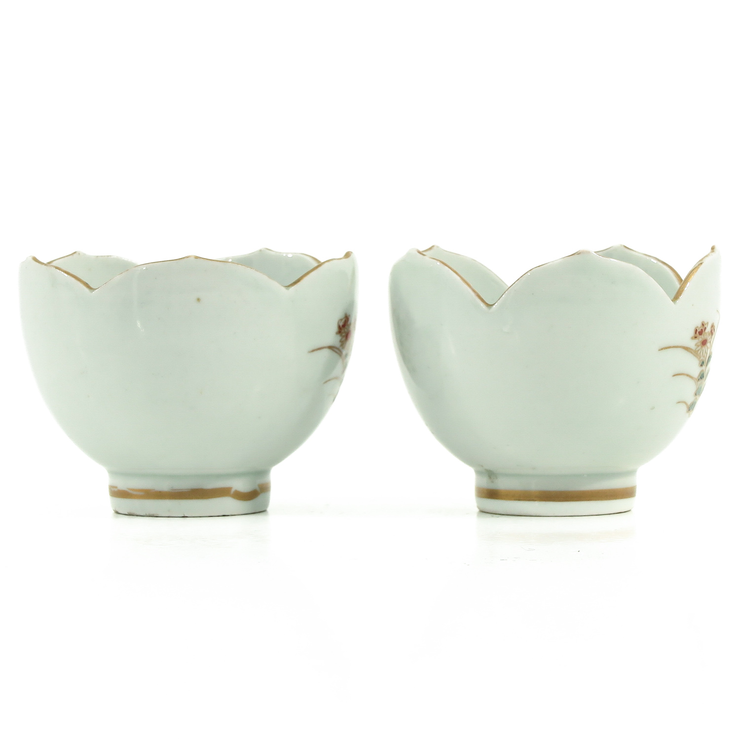 A Pair of Famille Rose Cups - Image 4 of 9