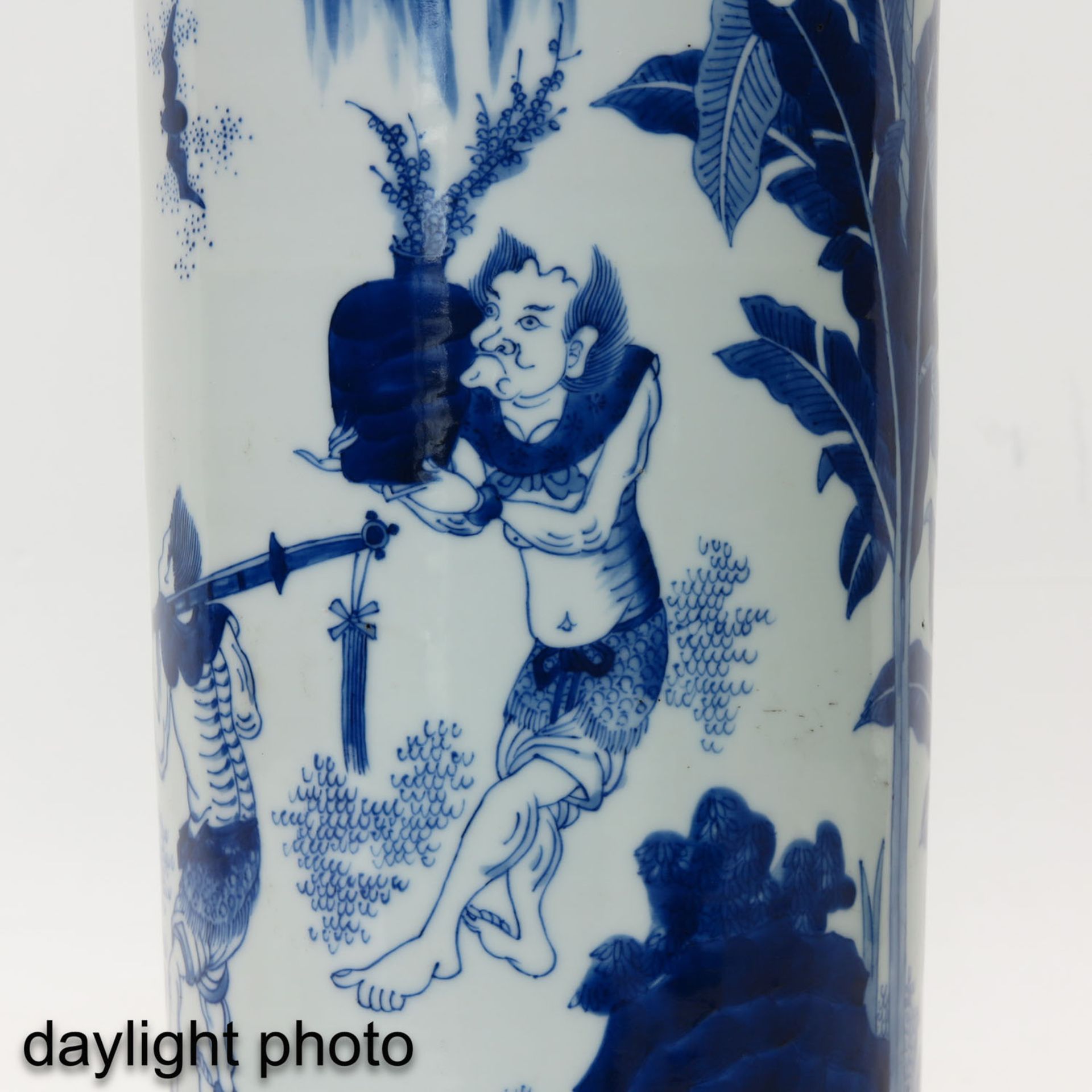 A Blue and White Vase - Image 9 of 9