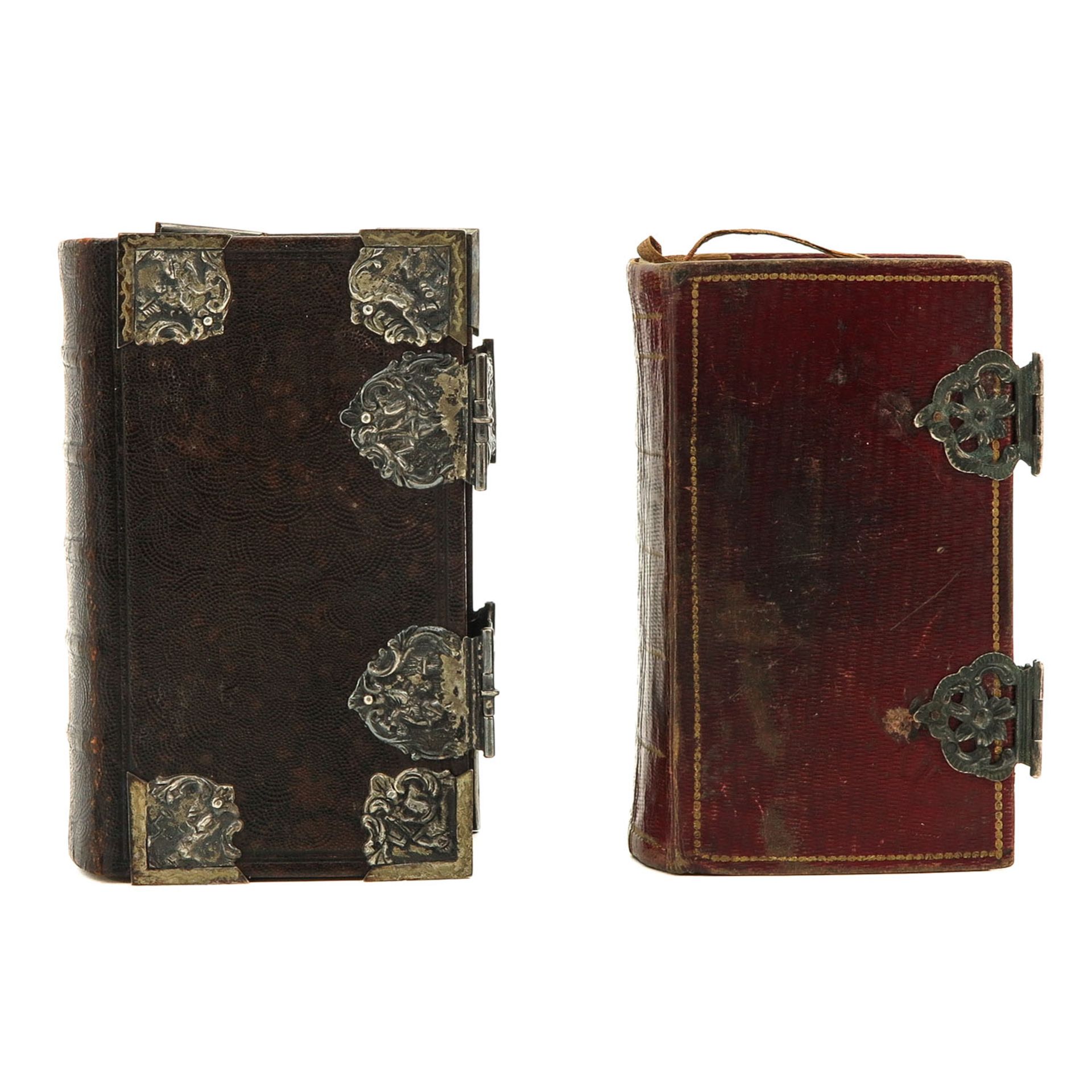 A Lot of 2 Bibles with silver Clasps - Bild 2 aus 10