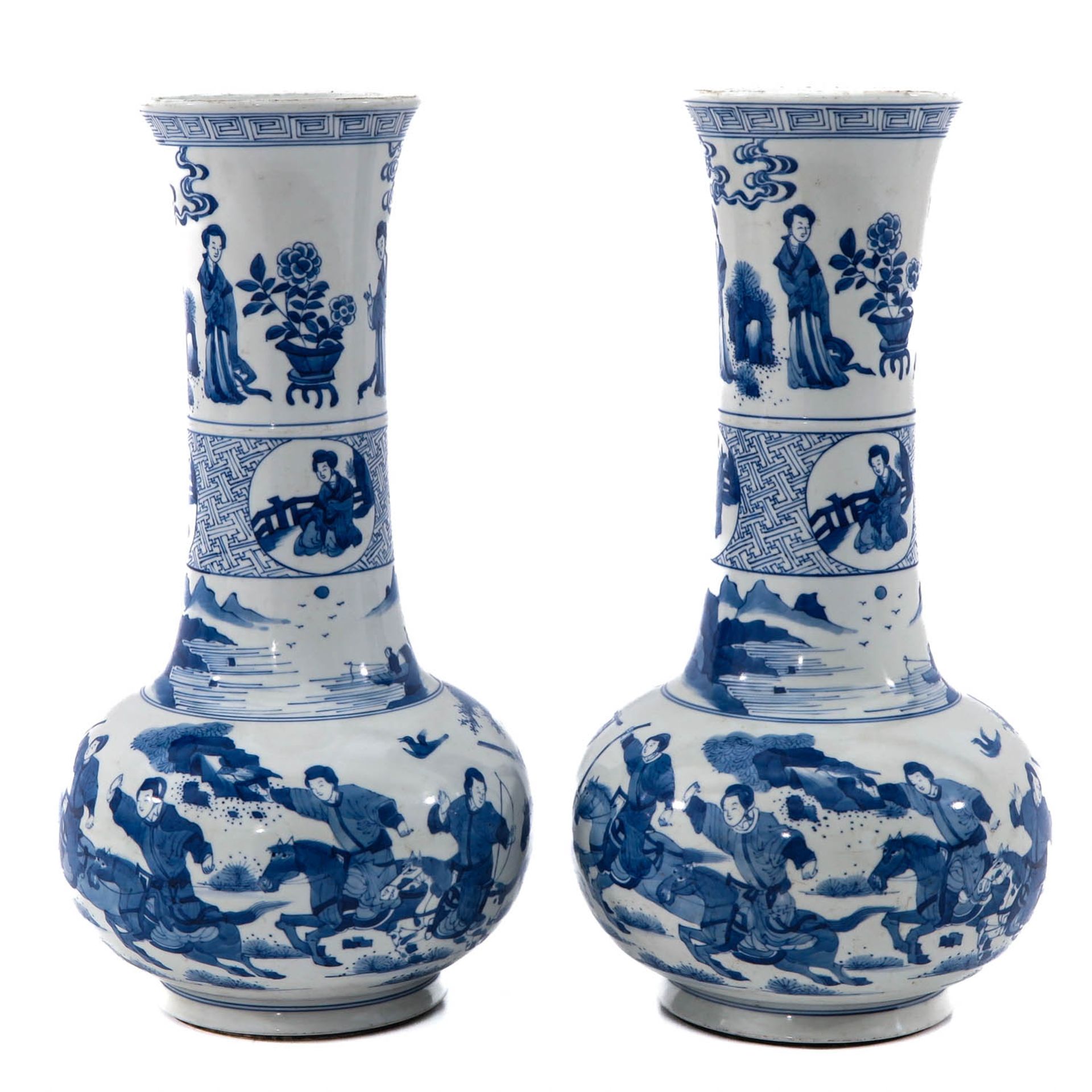 A Pair of Blue and White Vases - Image 2 of 10