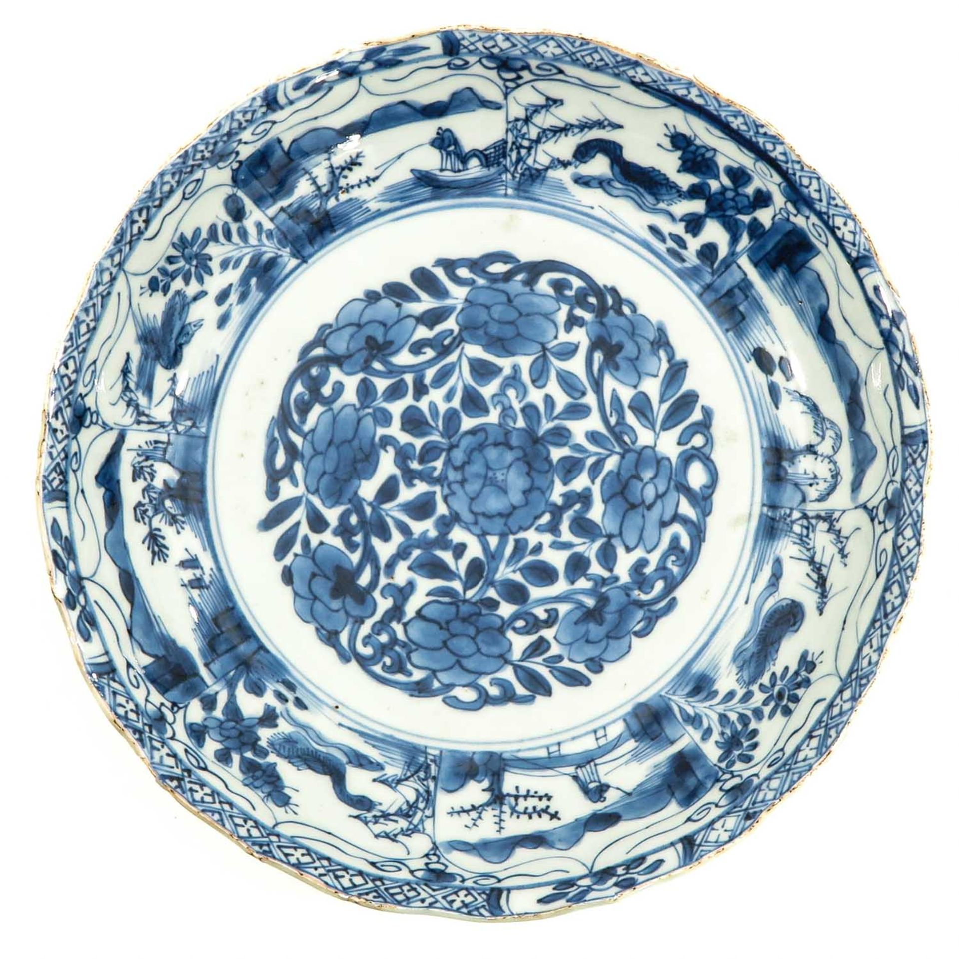 A Pair of Blue and White Plates - Image 3 of 9