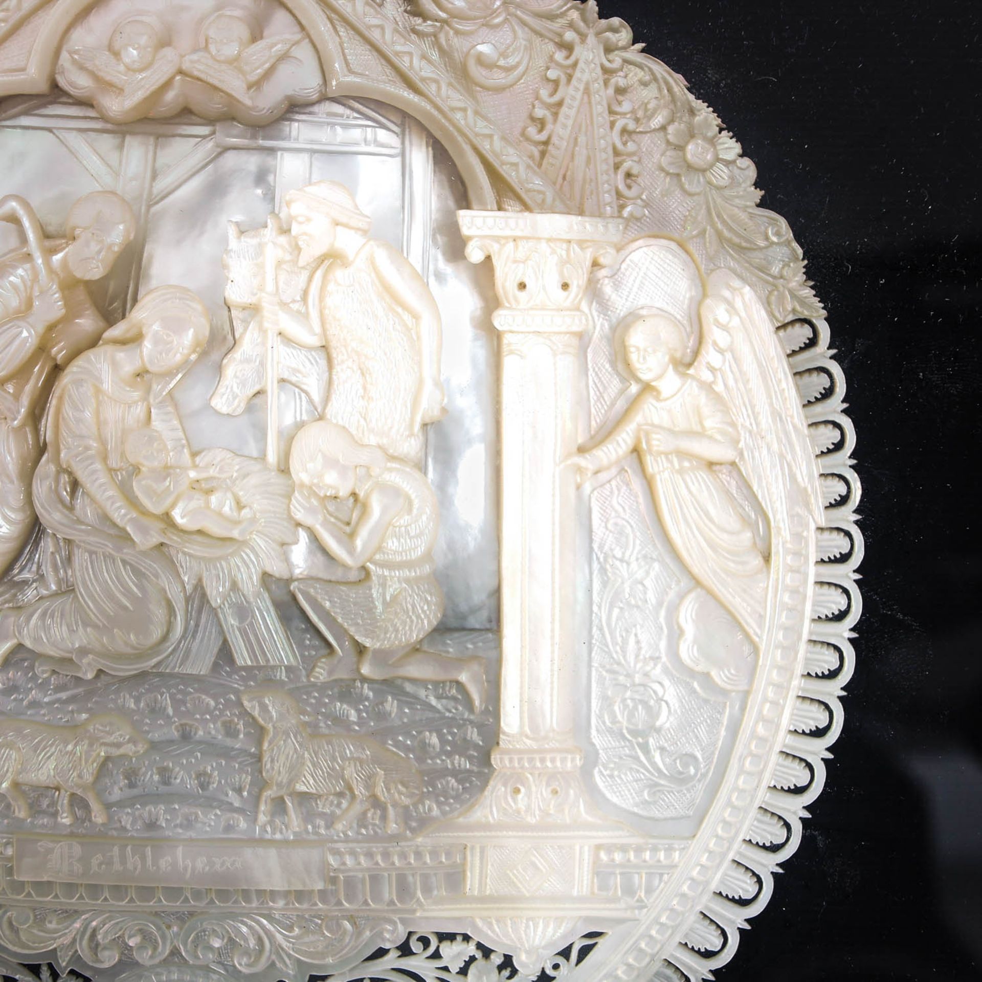 A Vitrine with Beautiful Religious Carving - Image 5 of 7