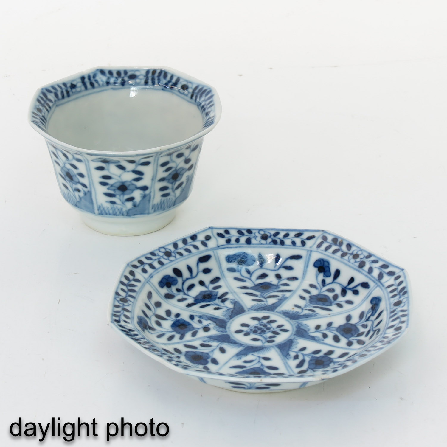 A Collection of 6 Cups and Saucers - Image 9 of 10