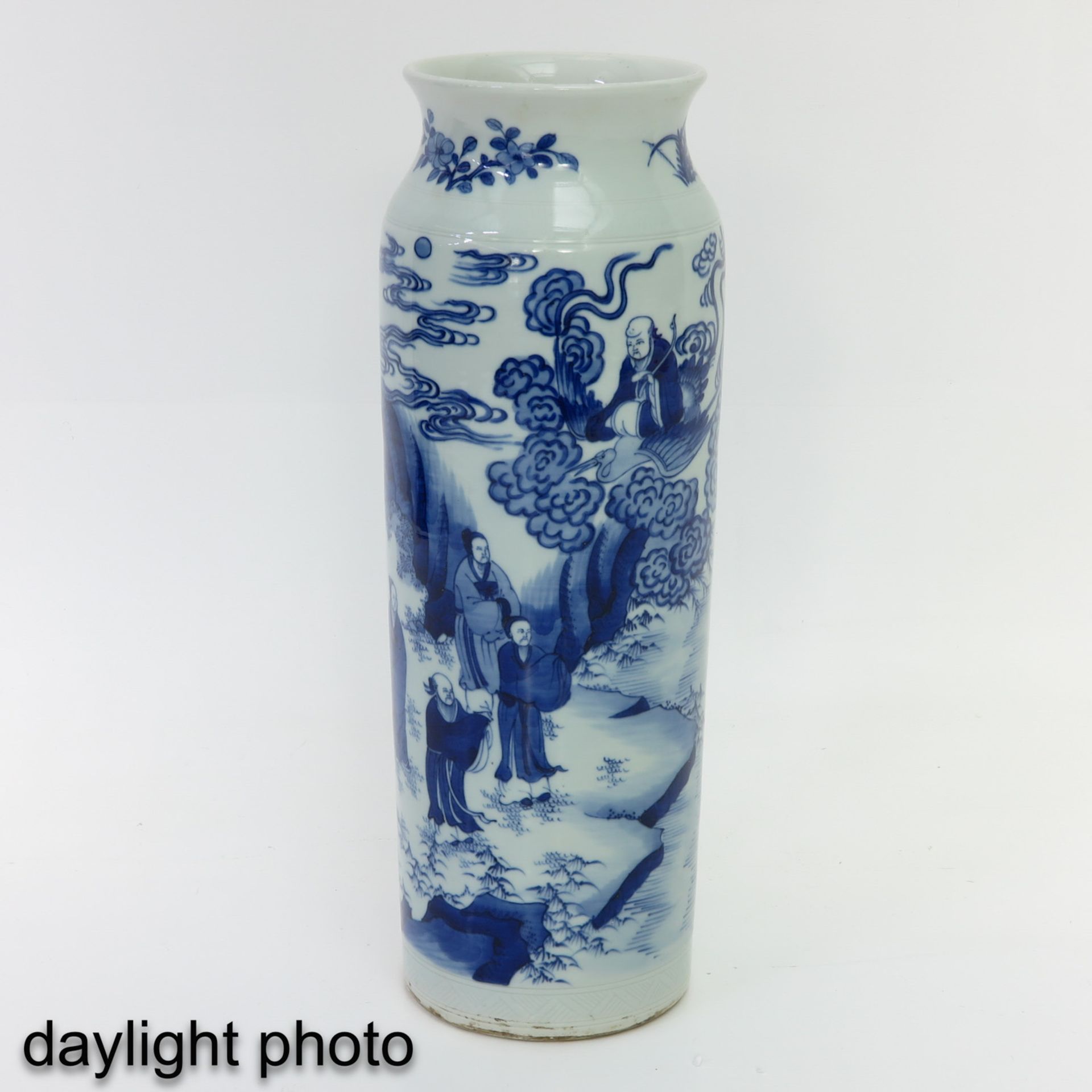 A Blue and White Vase - Image 7 of 9