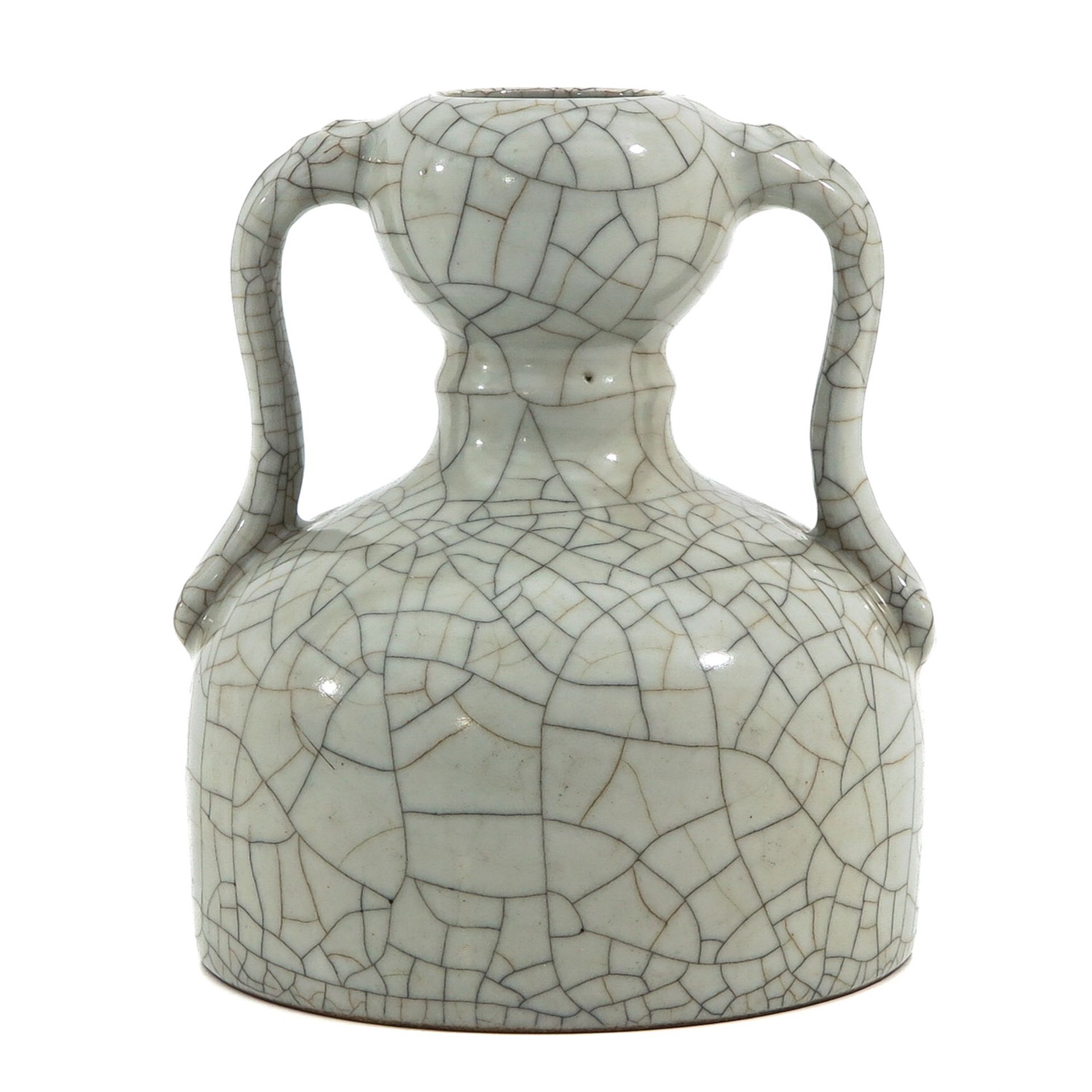 A Crackle Decor Vase