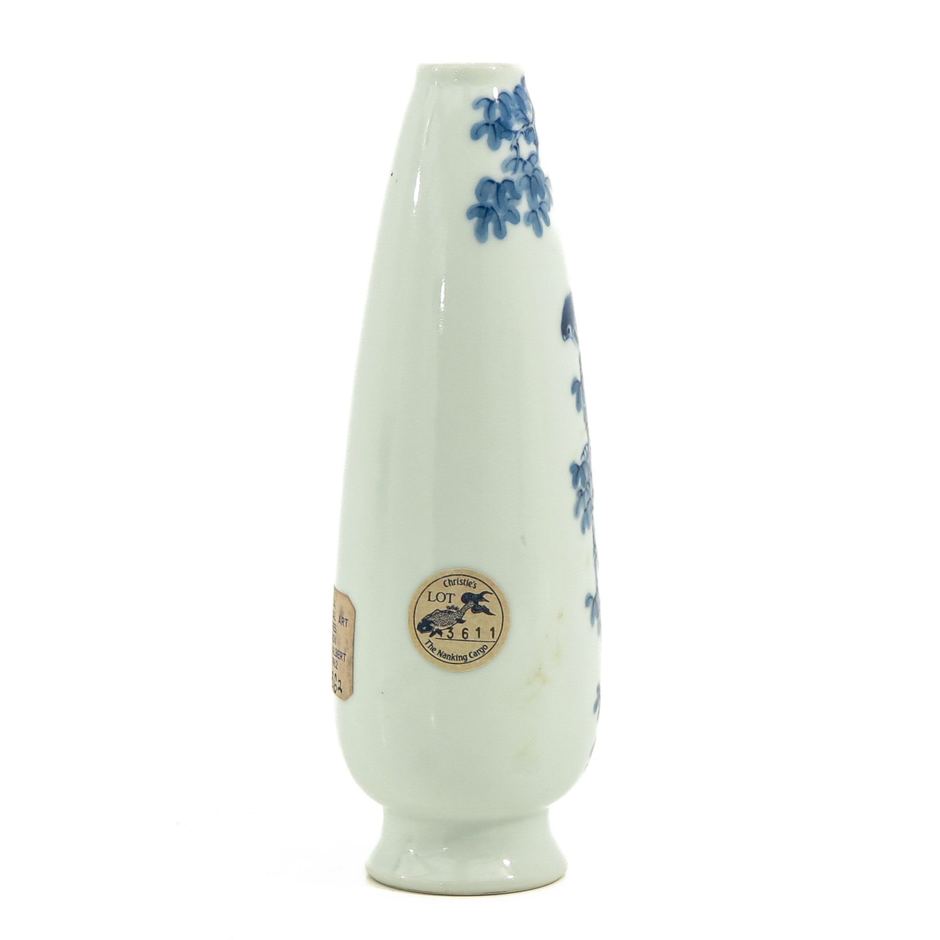 A Blue and White Vase - Image 4 of 10