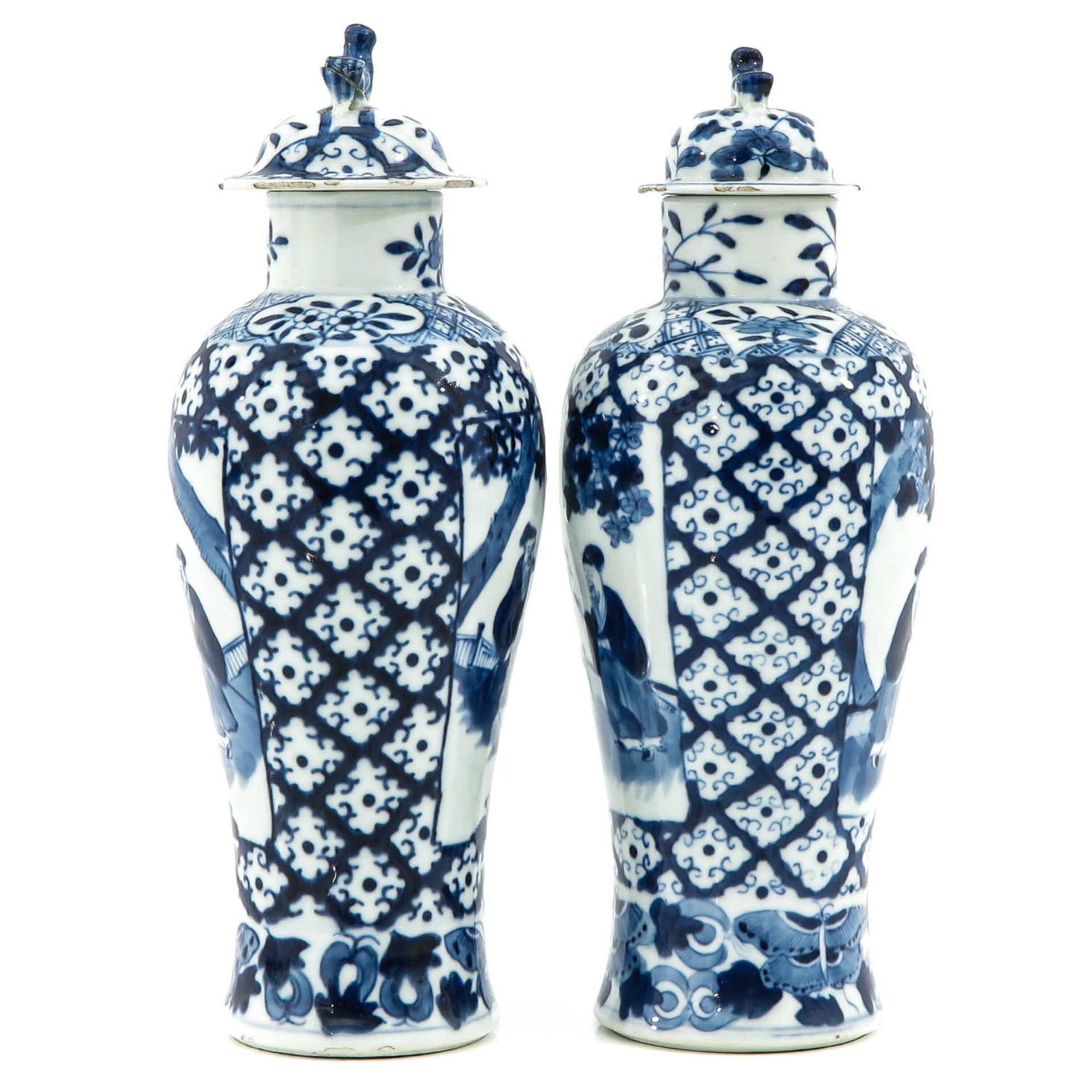 A Pair of Blue and White Garniture Vases - Image 2 of 10