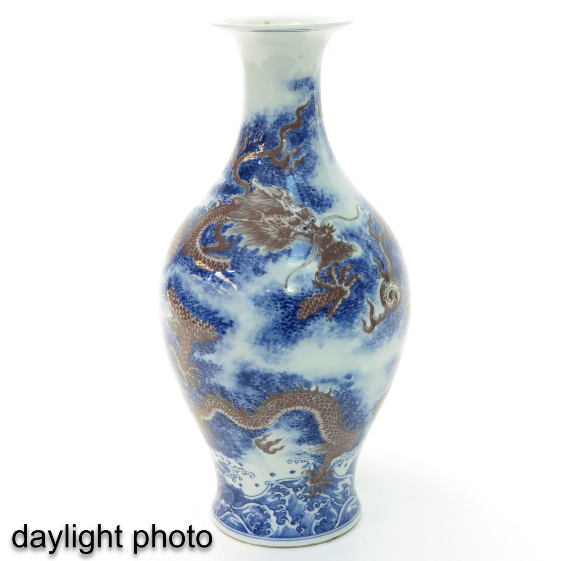 An Iron Red and Blue Vase - Image 7 of 10