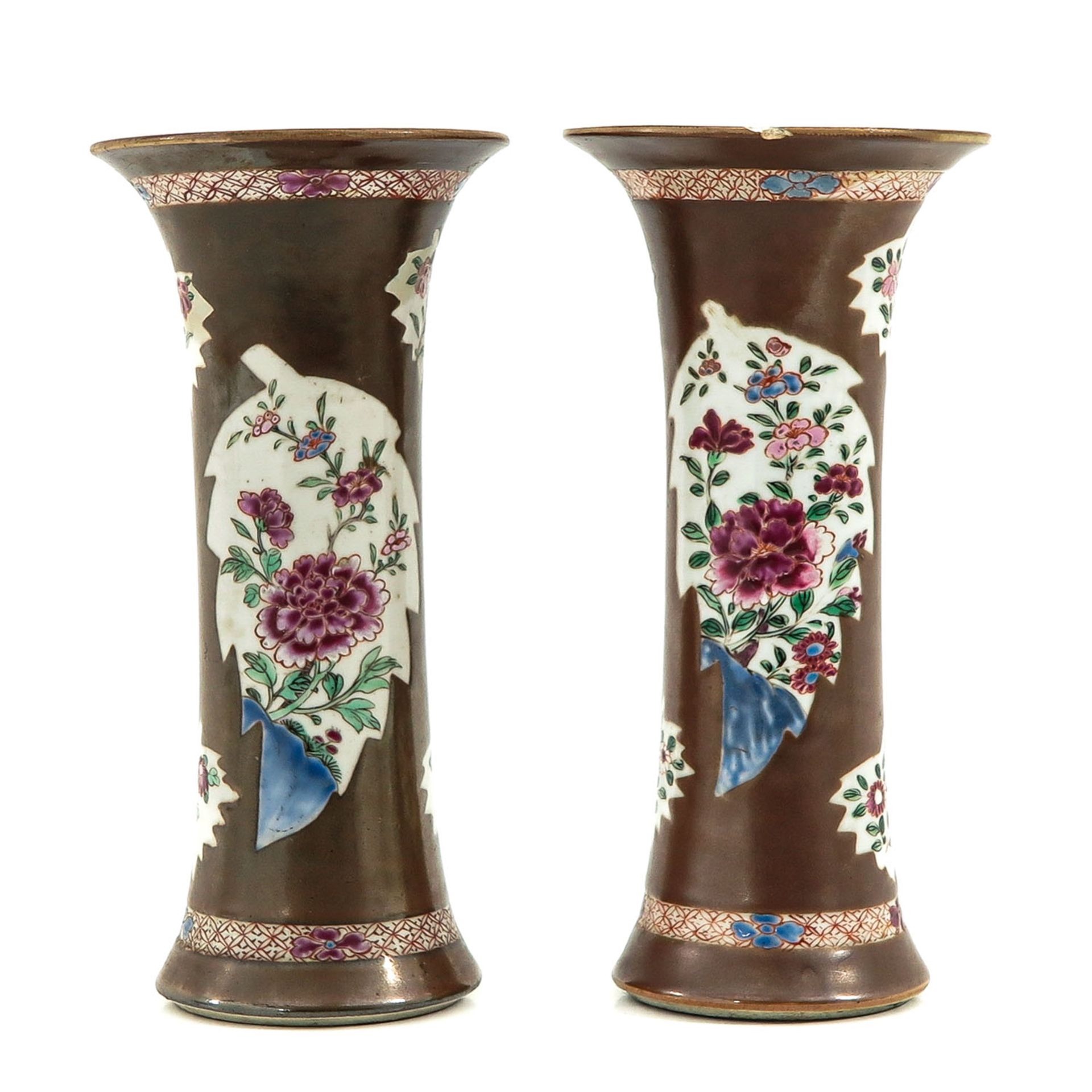 A Pair of Batavianware Vases - Bild 3 aus 9