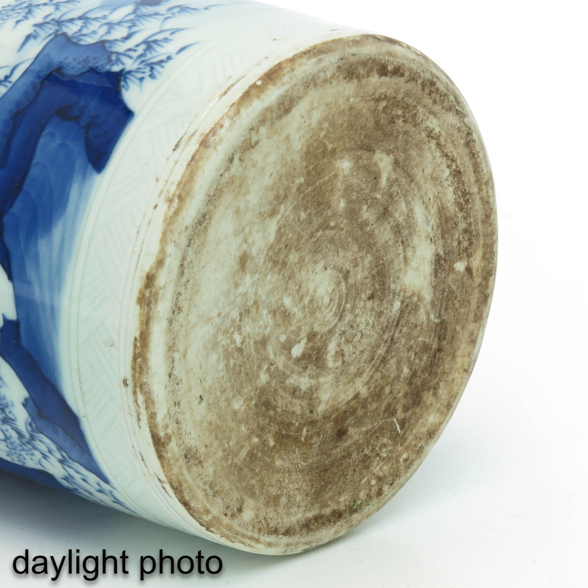 A Blue and White Vase - Image 8 of 9