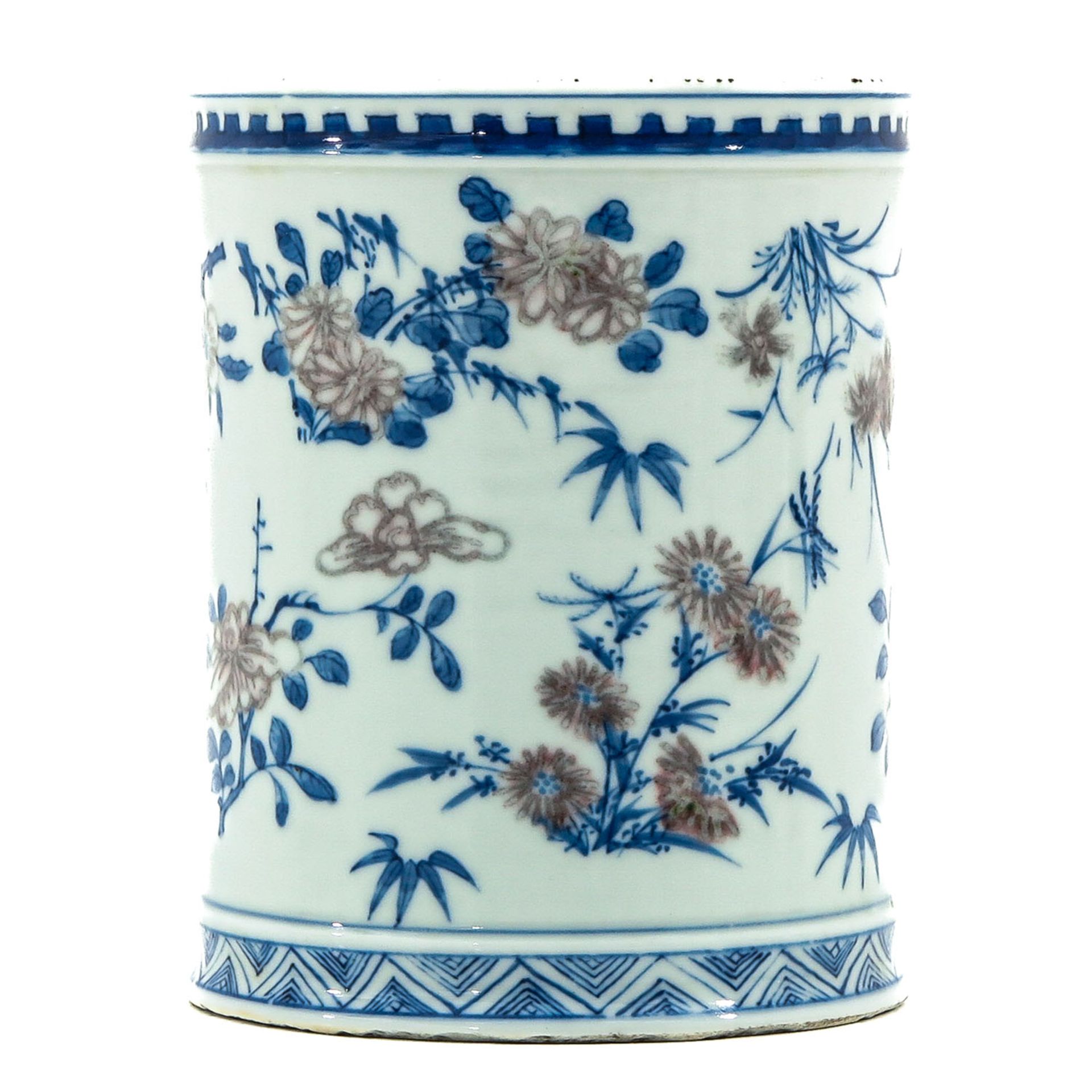 A Blue and White Brush Pot - Image 3 of 9