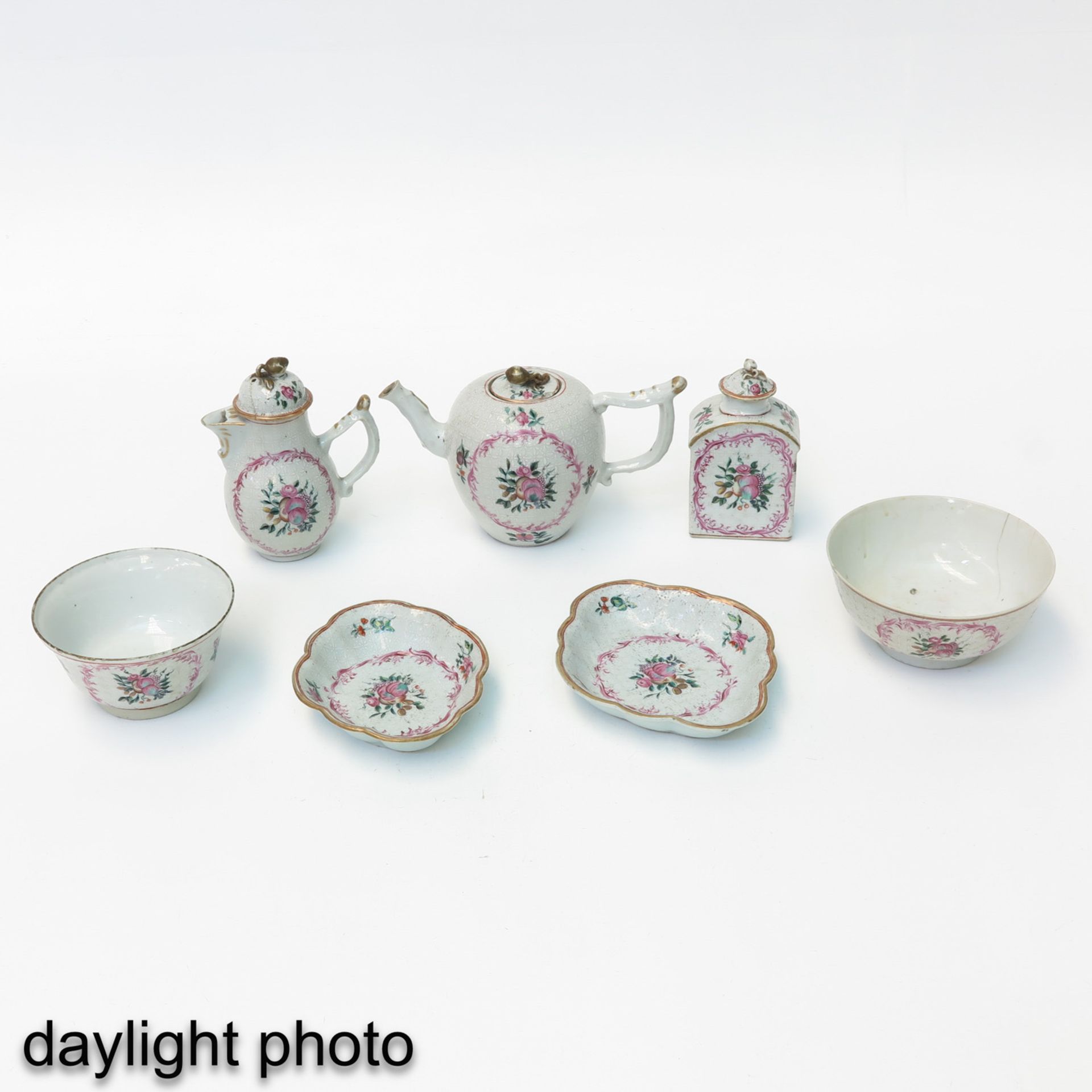 A Collection of Porcelain - Bild 9 aus 10