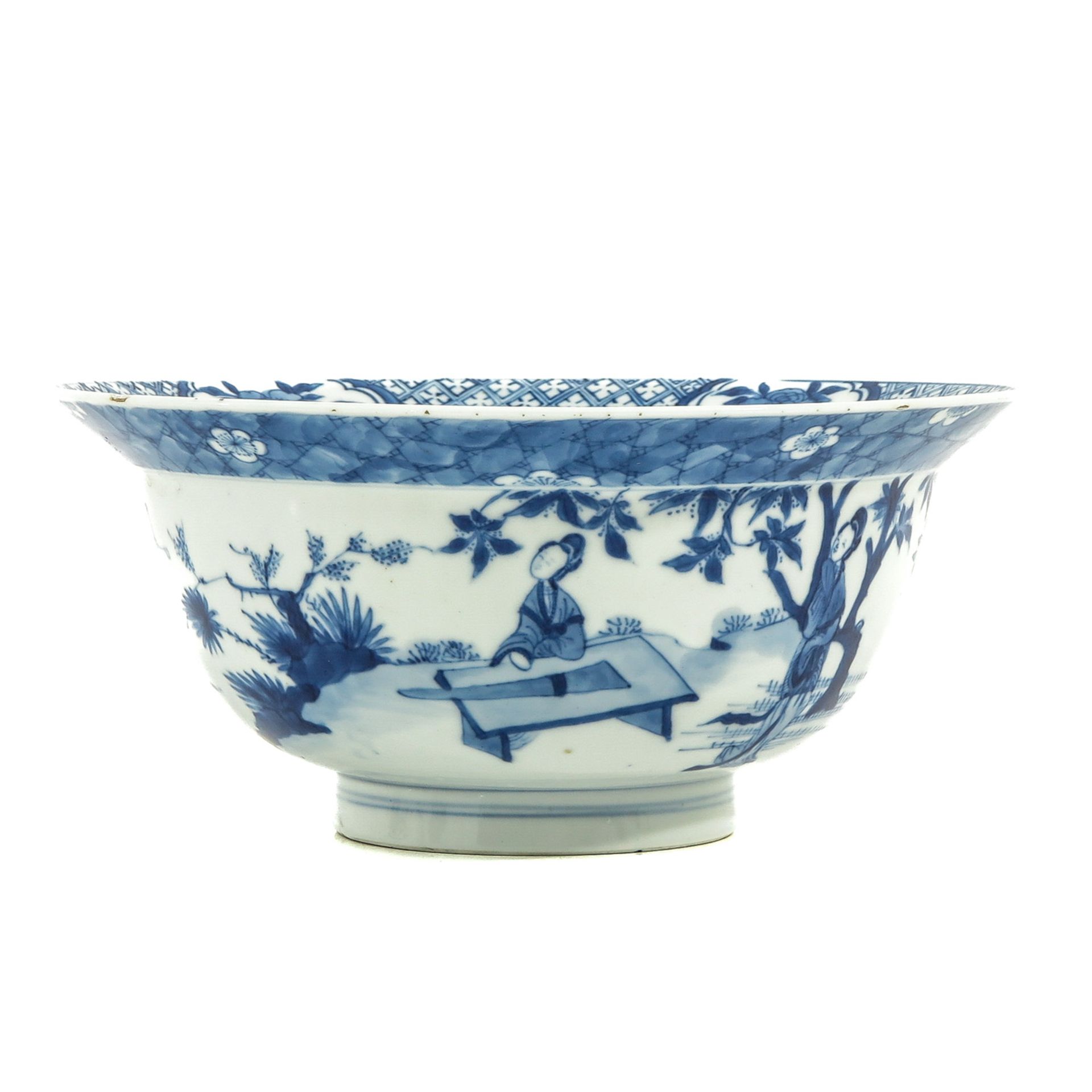 A Blue and White Flared Rim Bowl