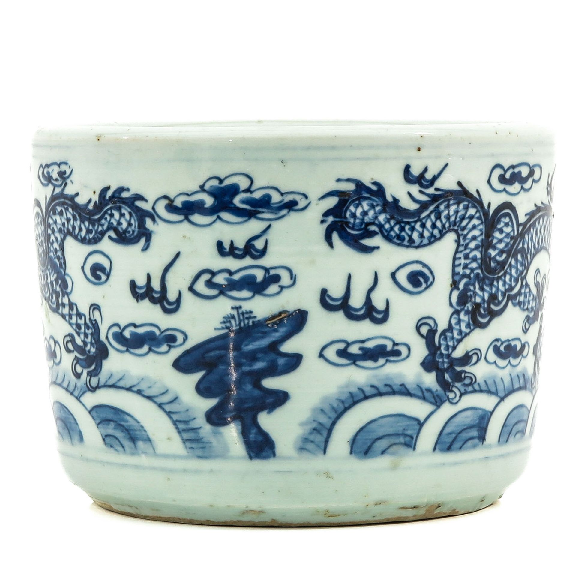 A BLue and White Brush Pot - Image 3 of 9