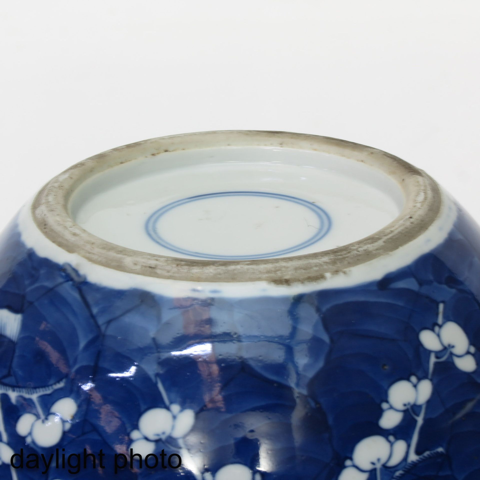 A BLue and White Ginger Jar - Image 8 of 9