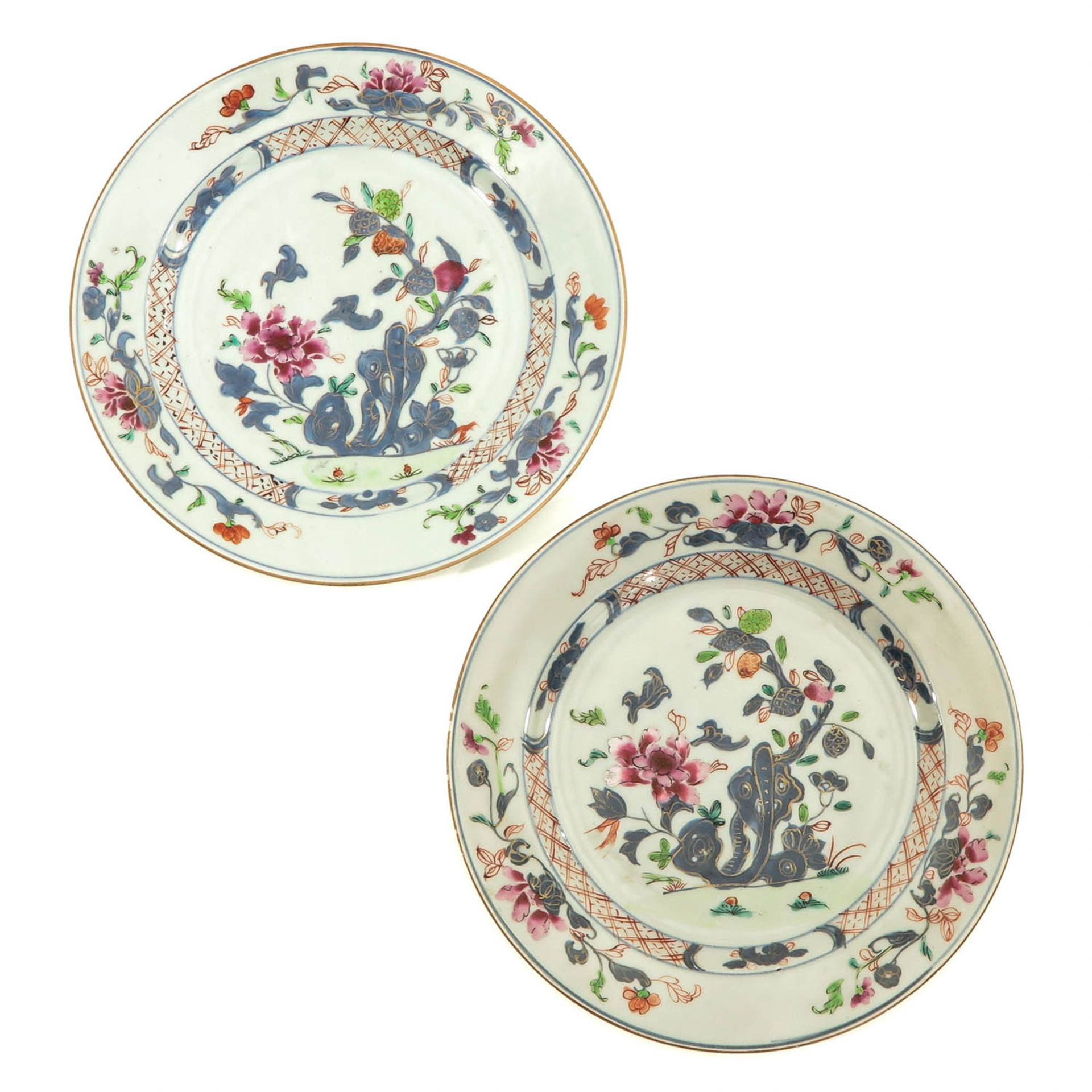 A Series of 5 Famille Rose Plates - Image 5 of 10