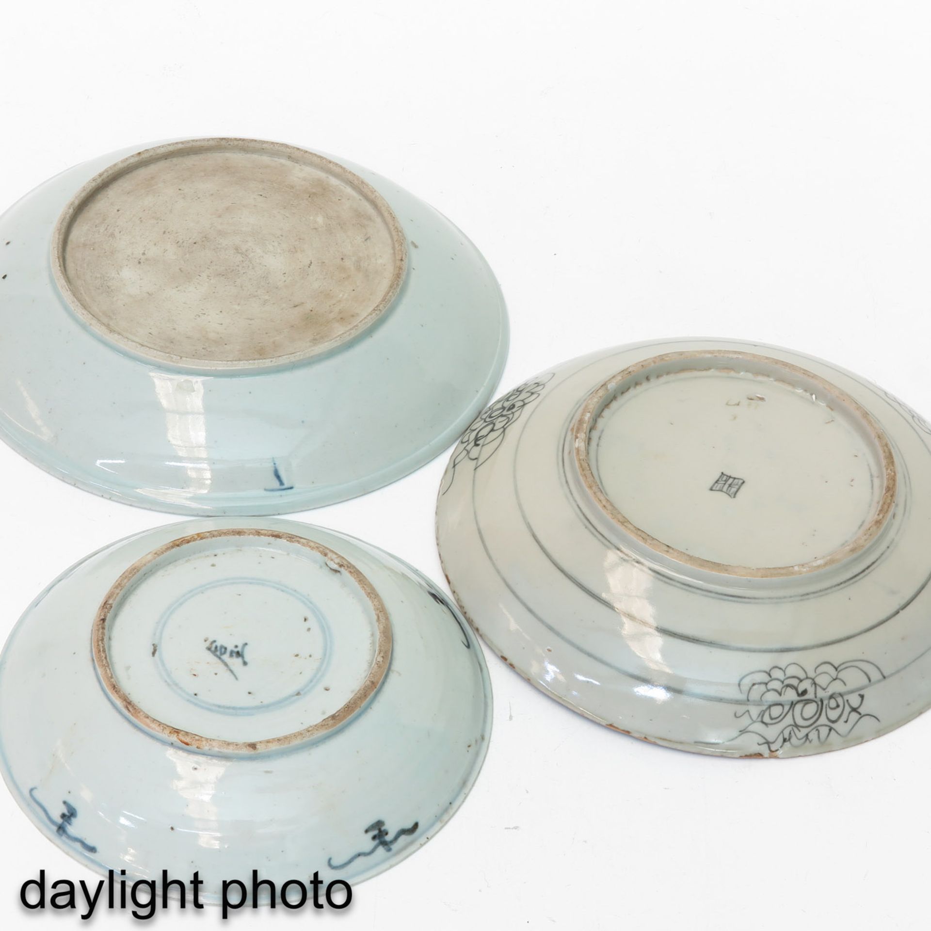 A Collection of 3 Plates - Bild 10 aus 10