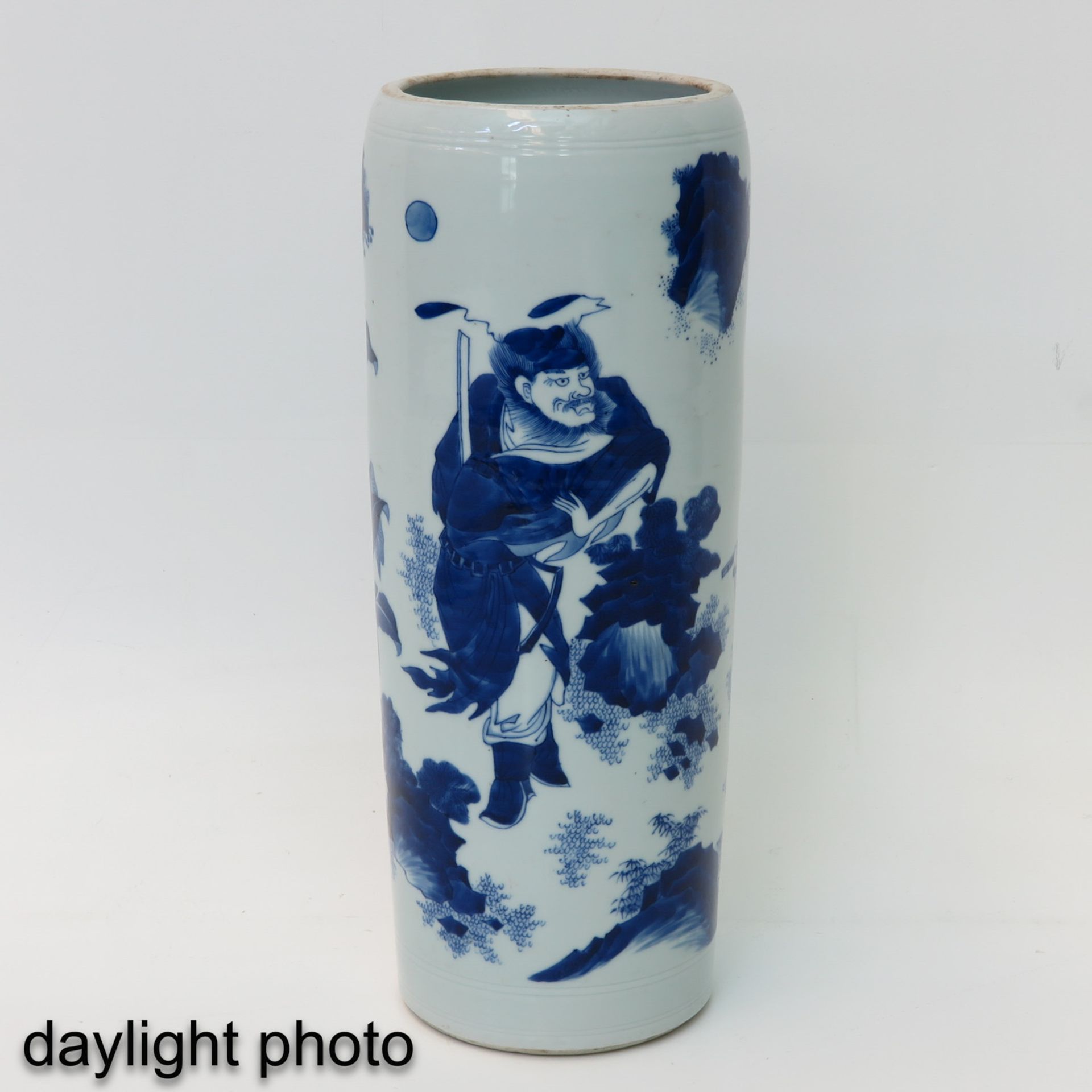 A Blue and White Vase - Image 7 of 9