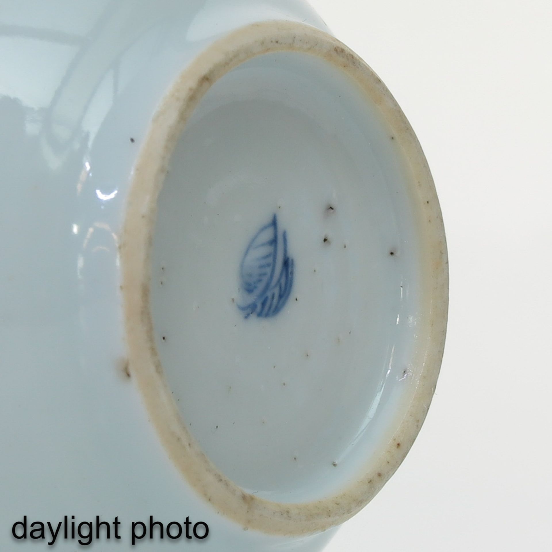 A Blue and White Tea Box - Image 8 of 10
