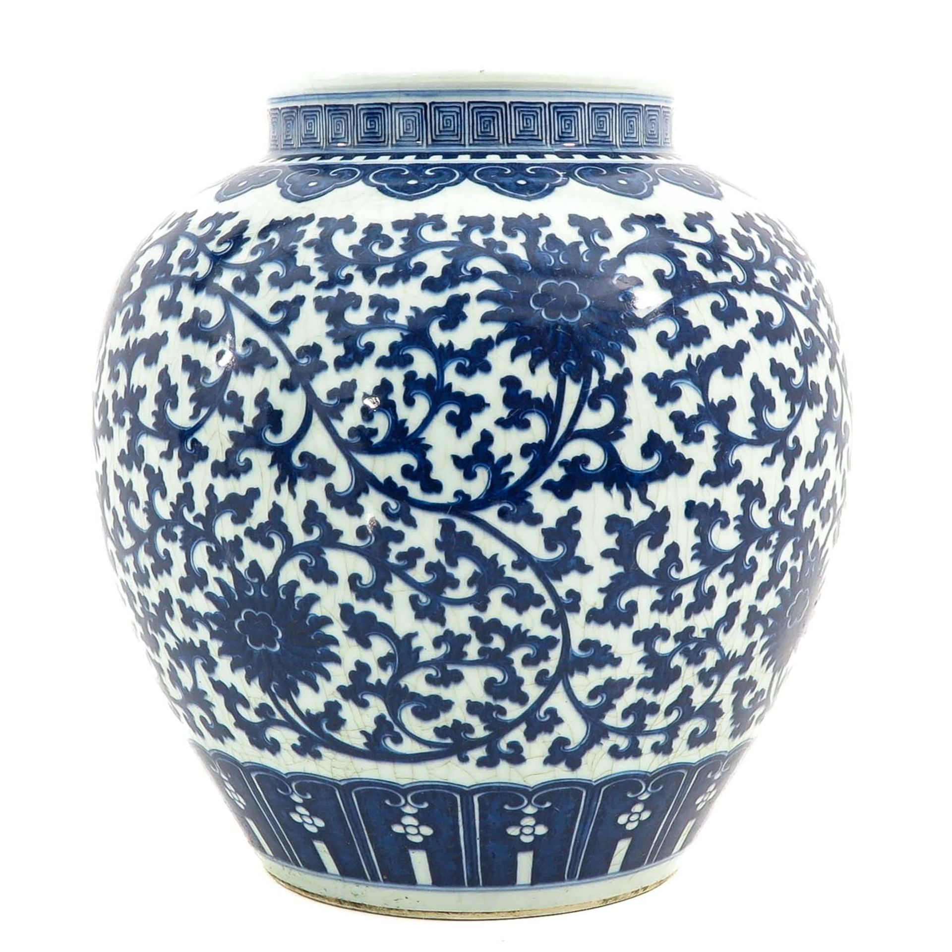 A Blue and White Pot - Image 3 of 10