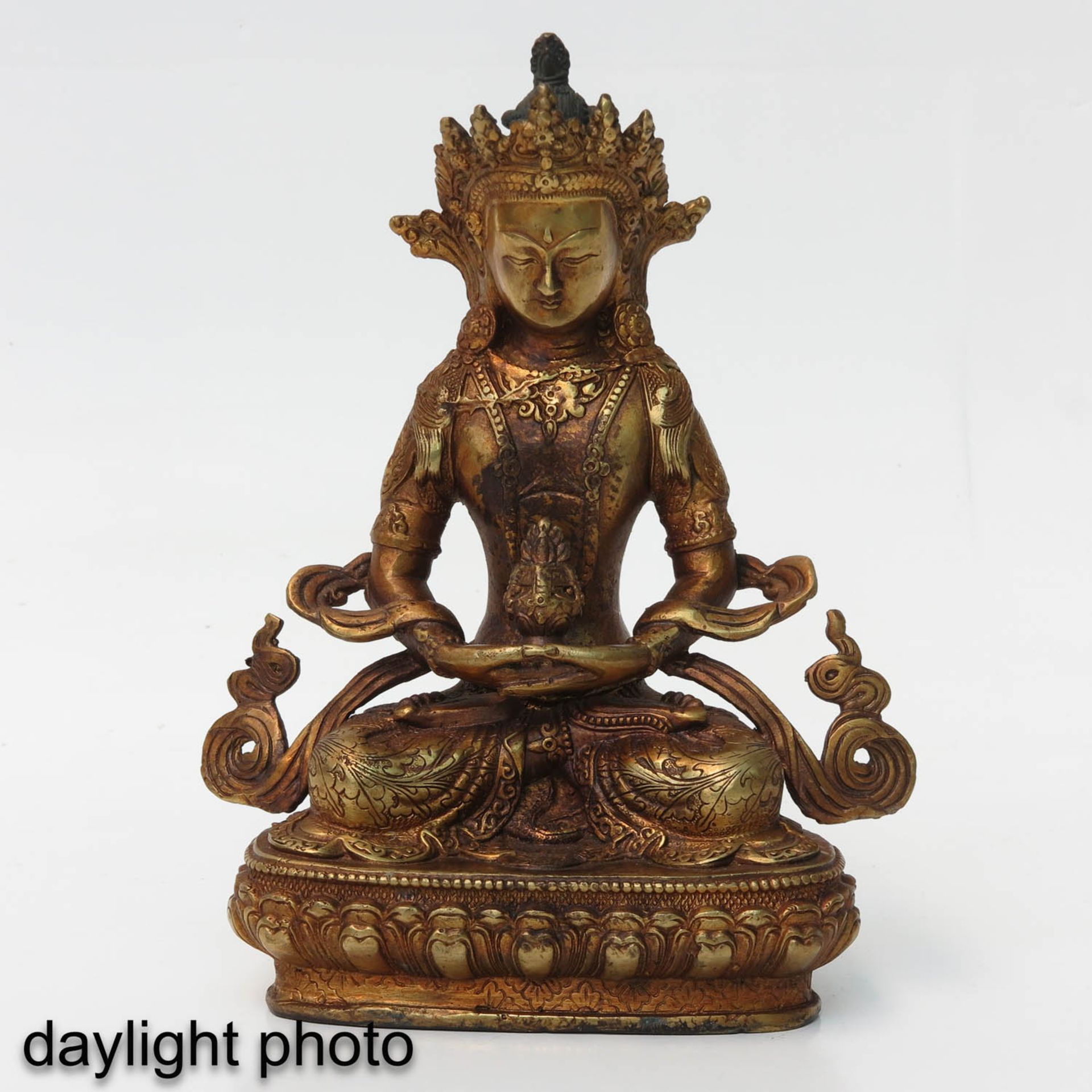 A Bronze Buddha Sculpture - Bild 7 aus 10