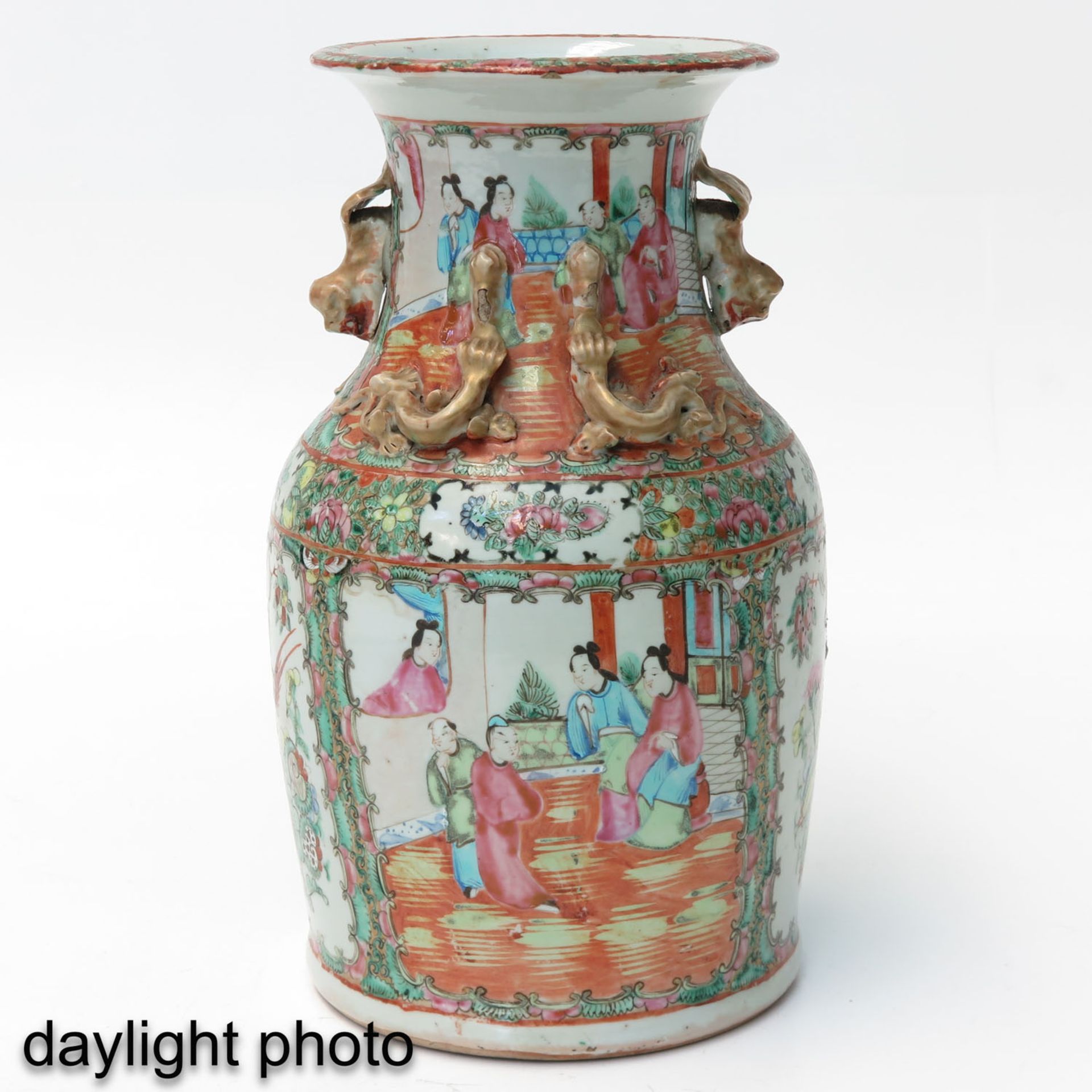 A Cantonese Vase - Bild 7 aus 9