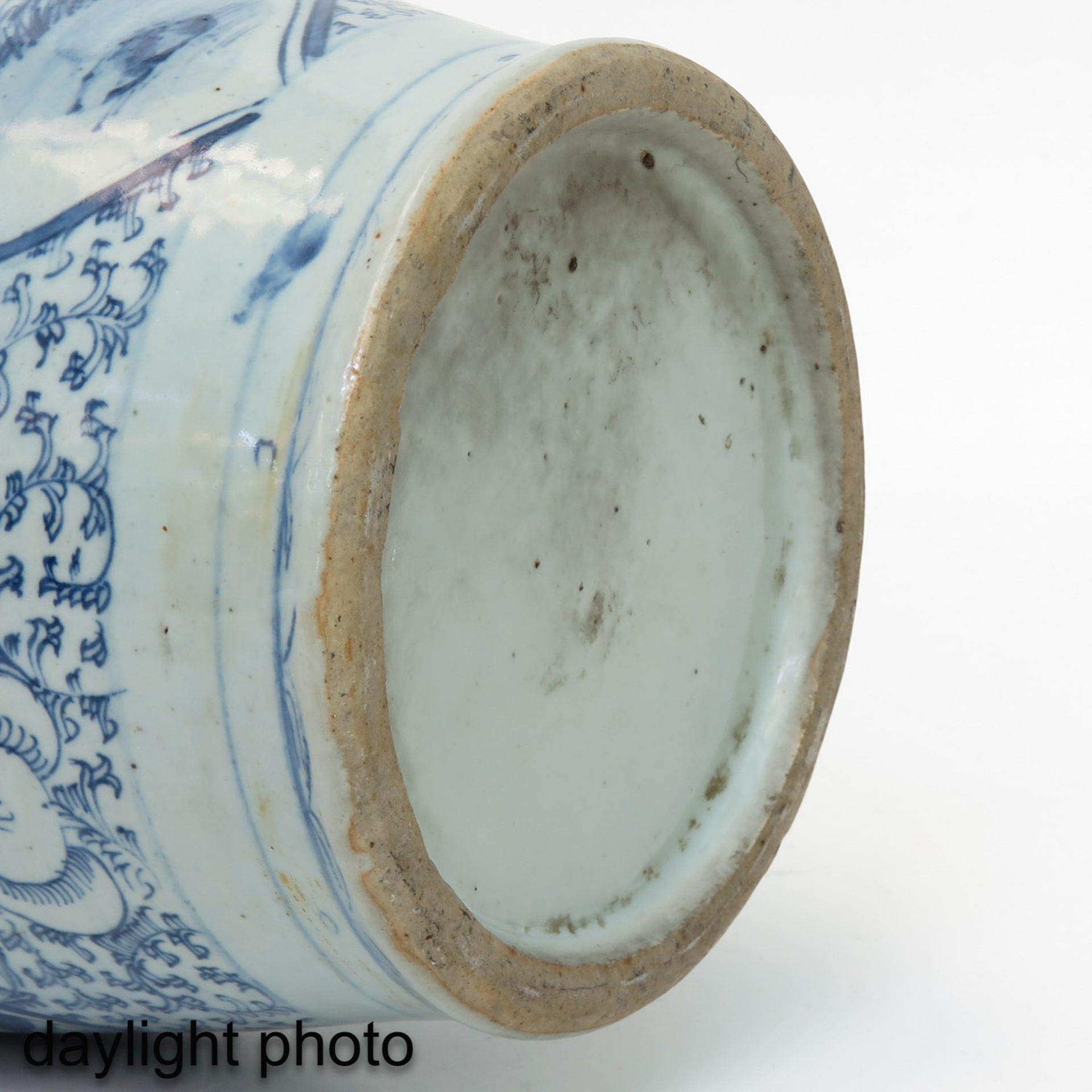 A Blue and White Vase - Image 8 of 9