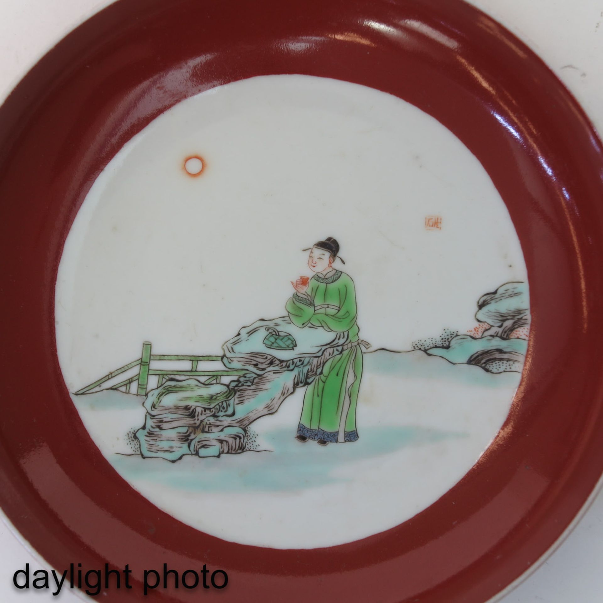 A Small Famille Verte Dish - Image 6 of 6