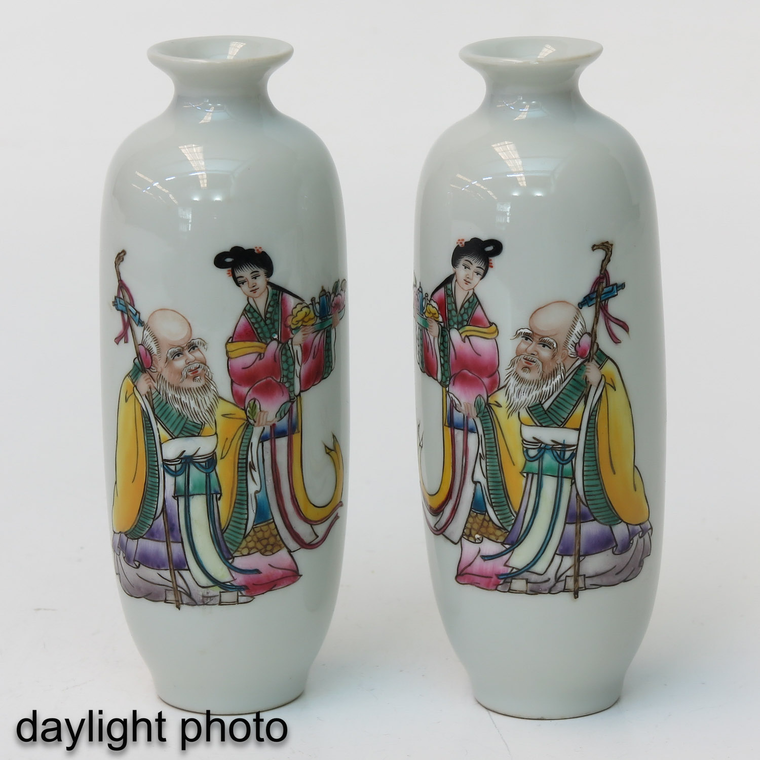 A Pair of Famille Rose Vases - Image 7 of 9