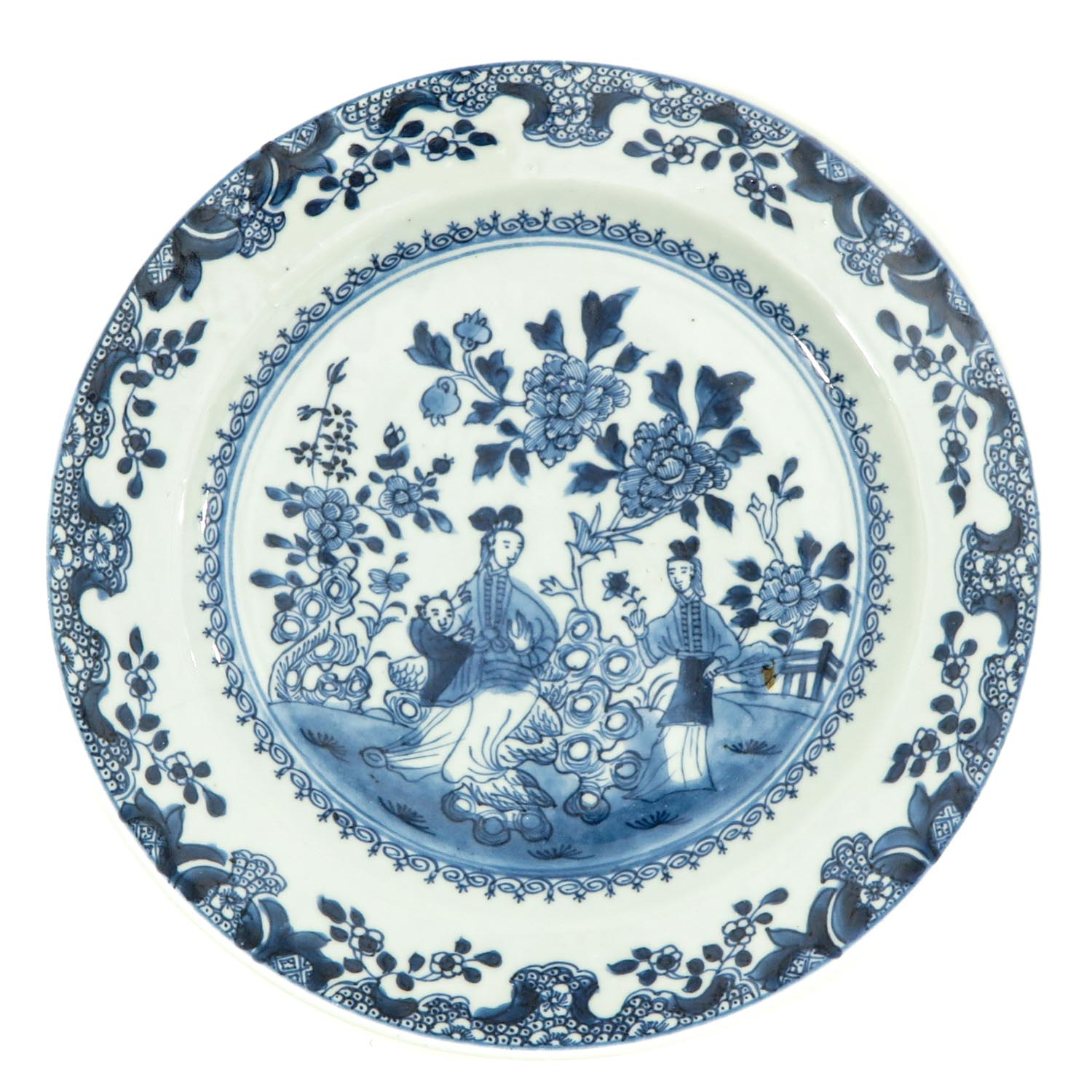 A Lot of 2 Blue and White Plates - Image 3 of 10