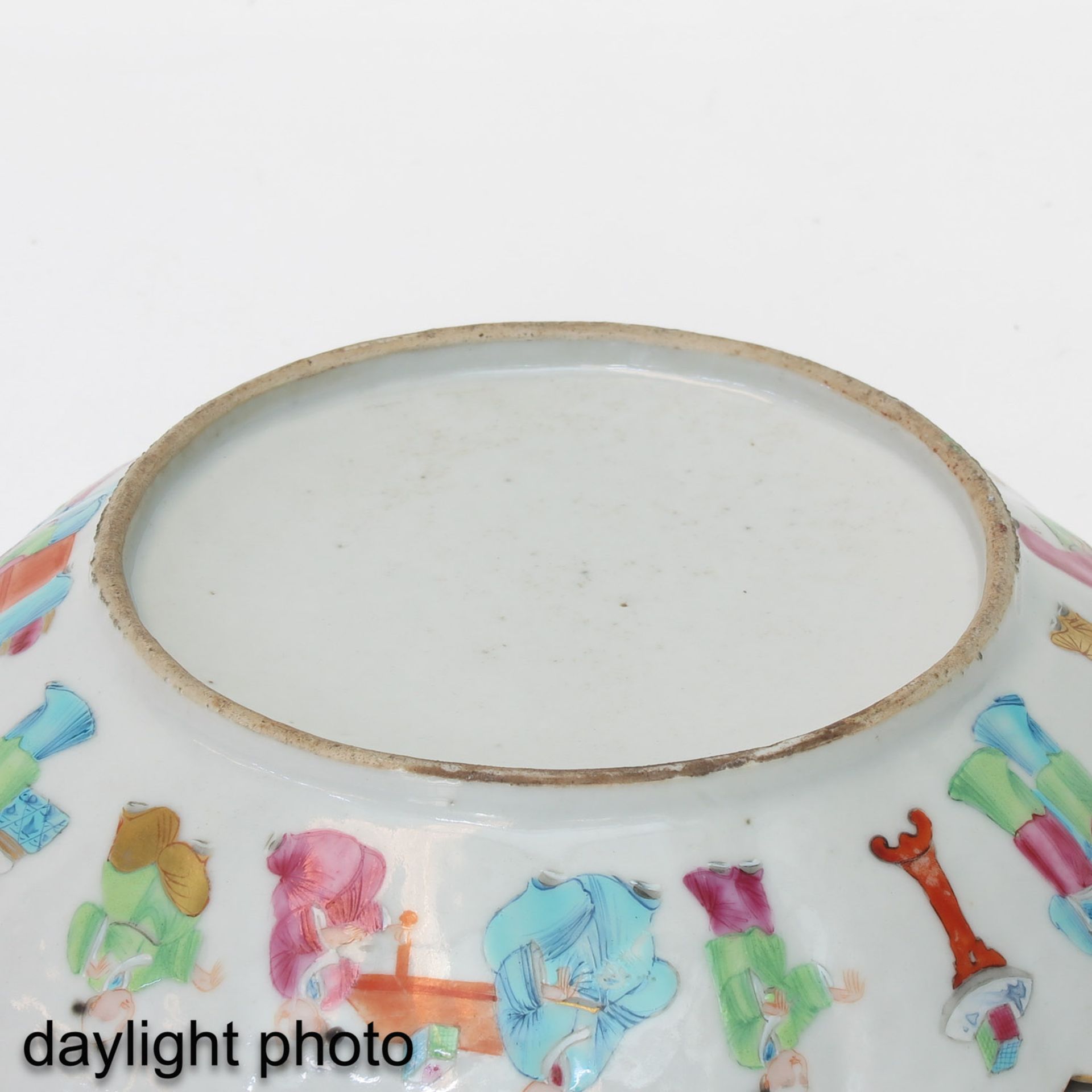 A Pair of Cantonese Plates - Image 10 of 10