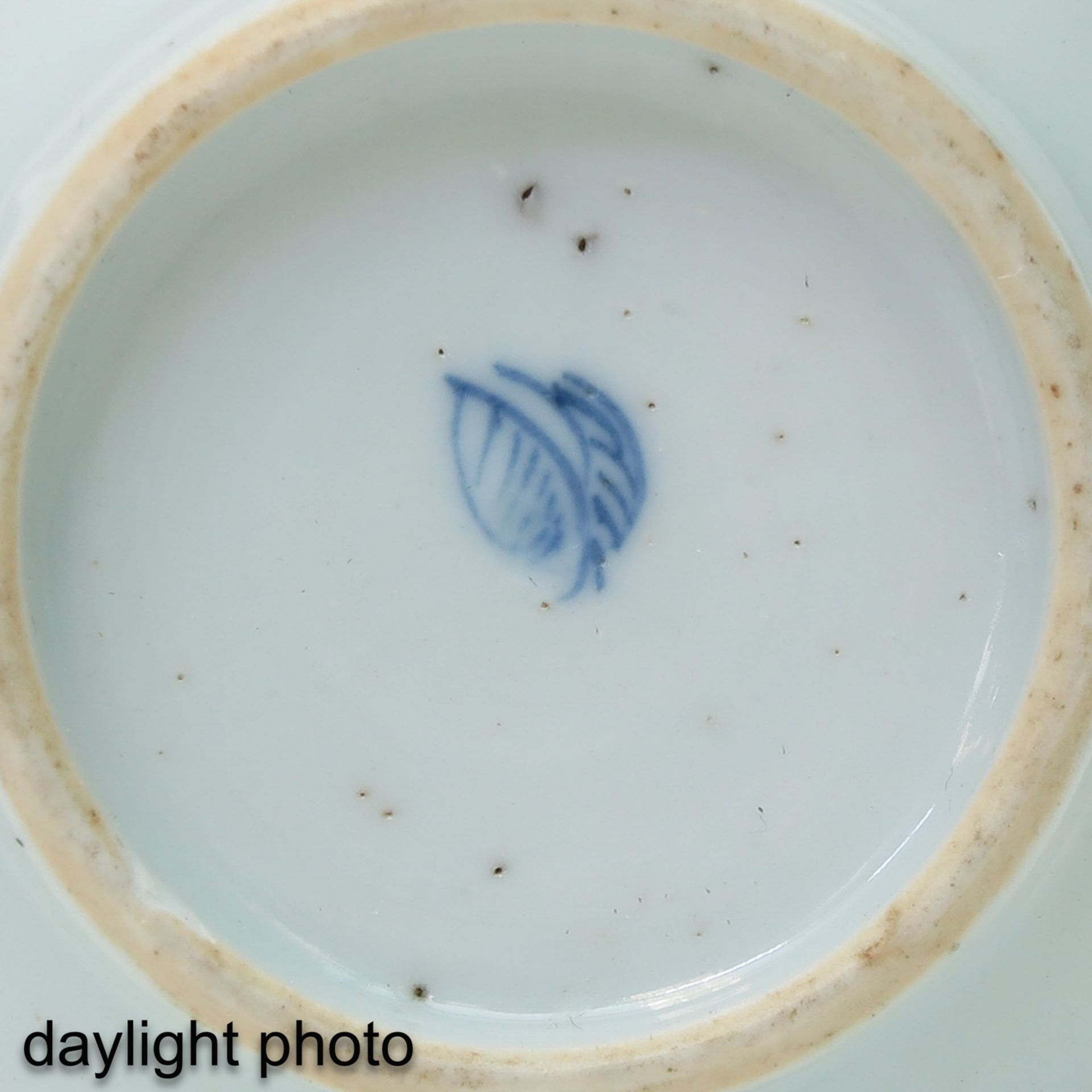 A Blue and White Tea Box - Image 9 of 10